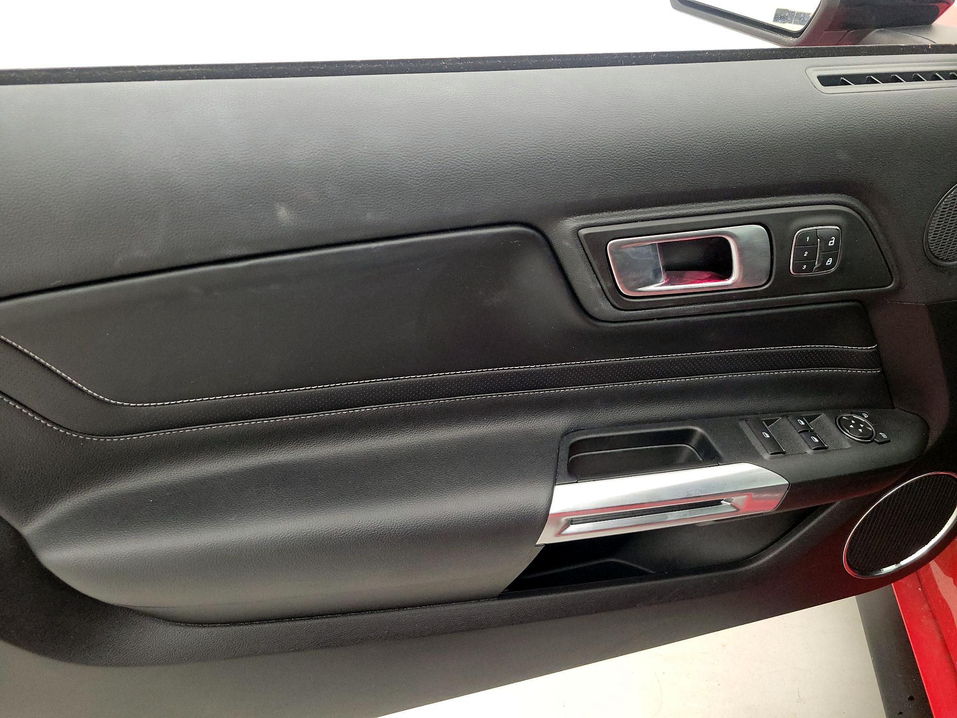 Thumbnail: 2022 Ford Mustang - 12