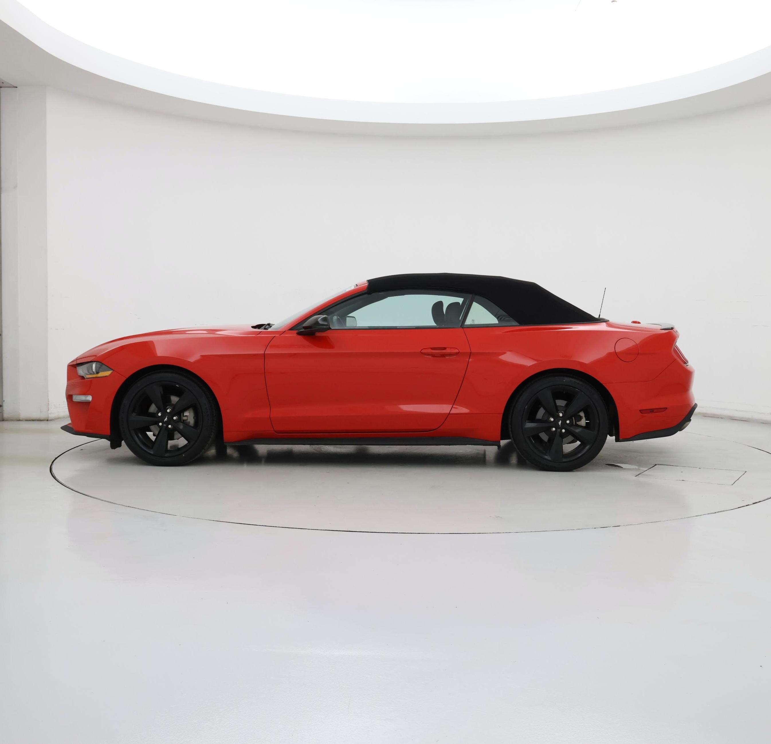 Thumbnail: 2022 Ford Mustang - 3