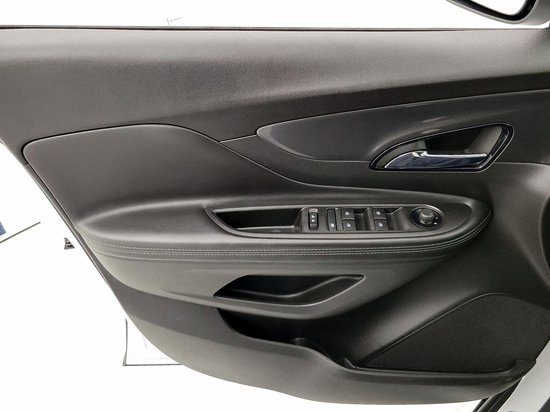 Thumbnail: 2021 Buick Encore - 12