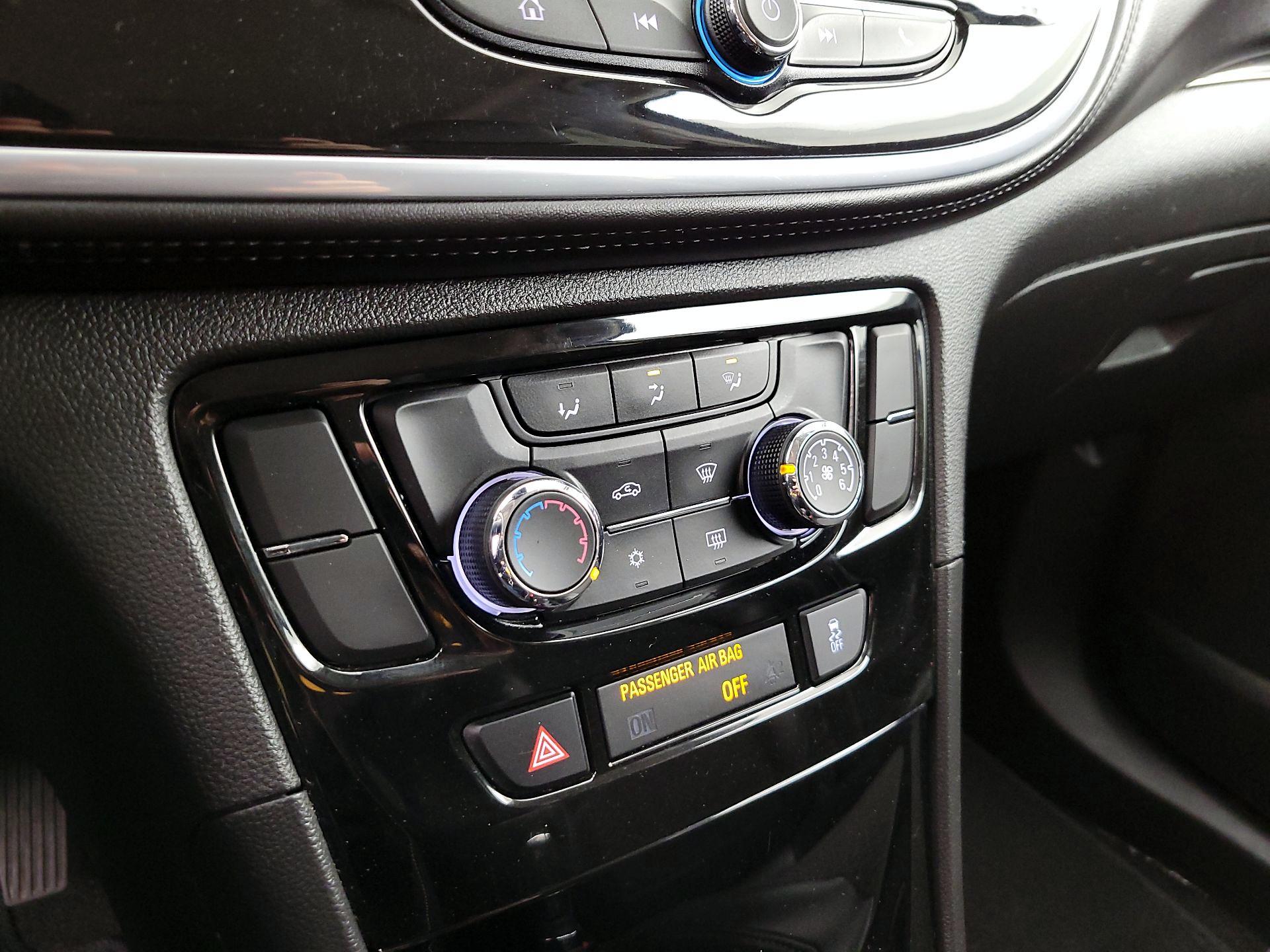 Thumbnail: 2021 Buick Encore - 17