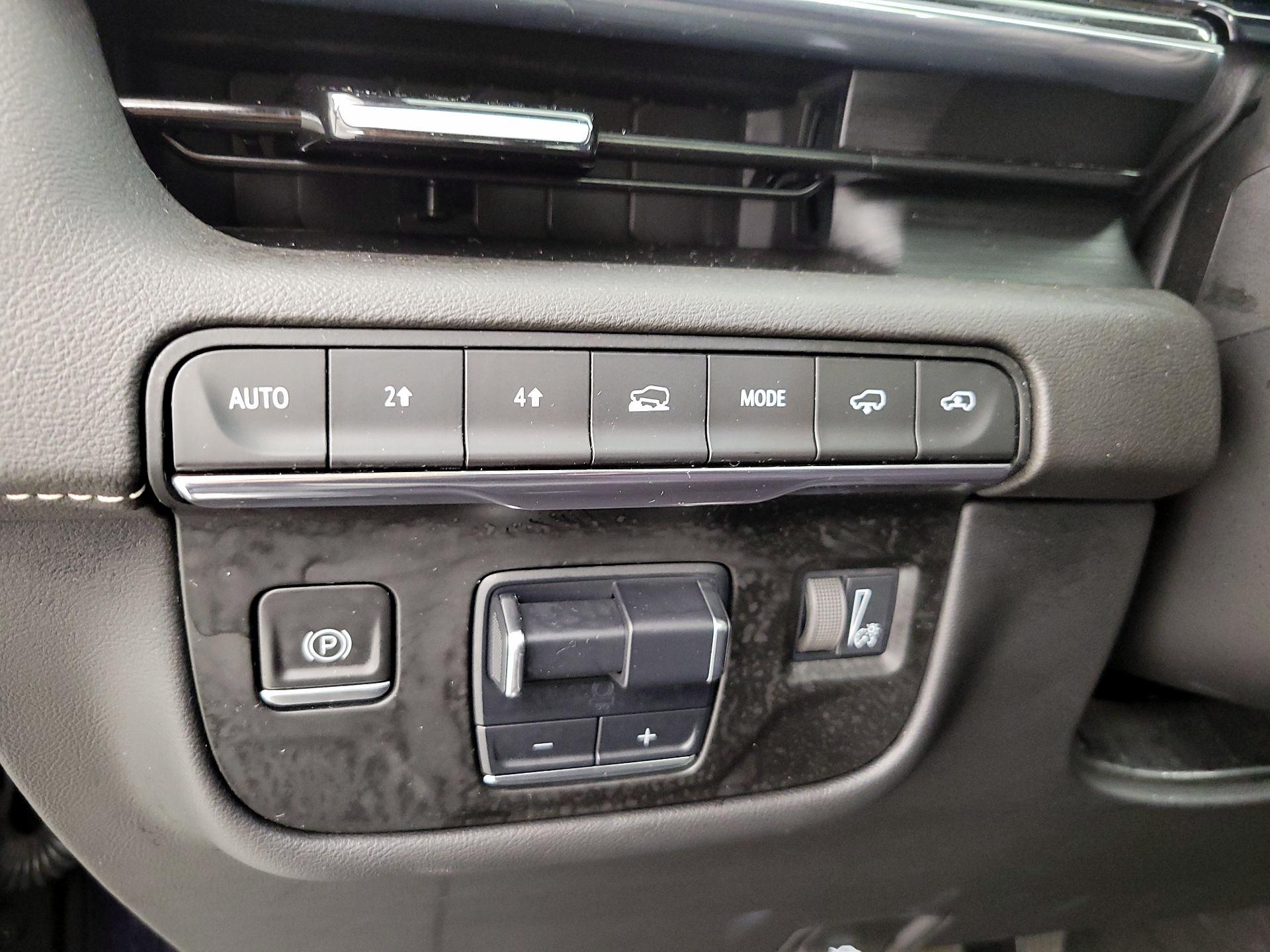 Thumbnail: 2021 Cadillac Escalade - 13