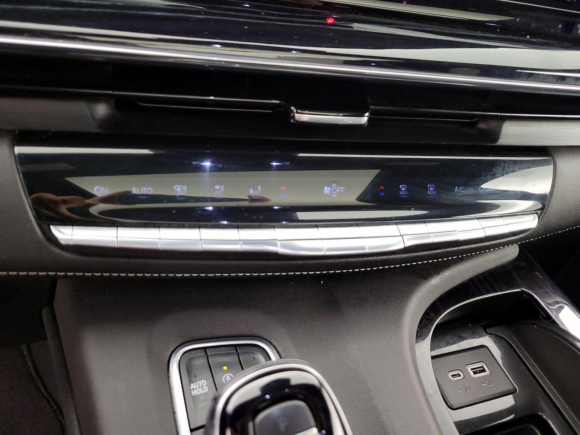 Thumbnail: 2021 Cadillac Escalade - 17