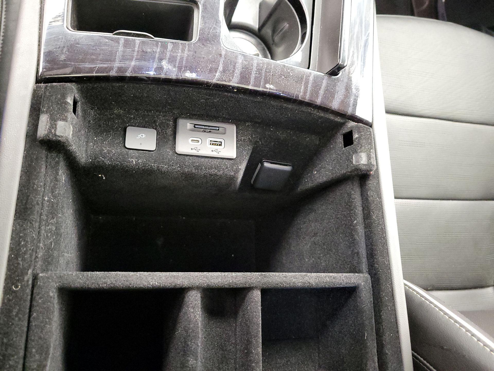 Thumbnail: 2021 Cadillac Escalade - 19