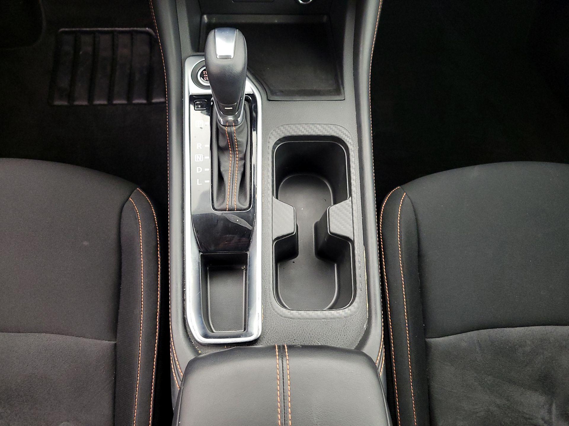 Thumbnail: 2020 Nissan Sentra - 17