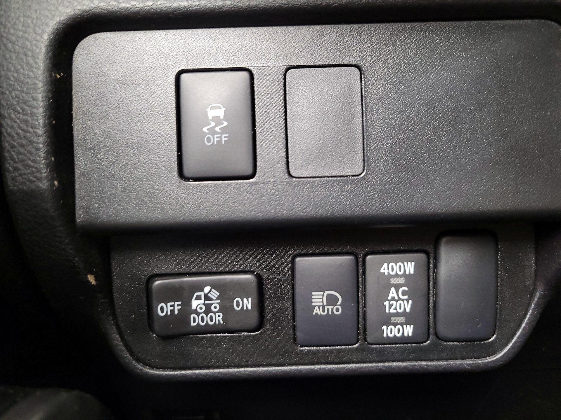 Thumbnail: 2023 Toyota Tacoma - 13