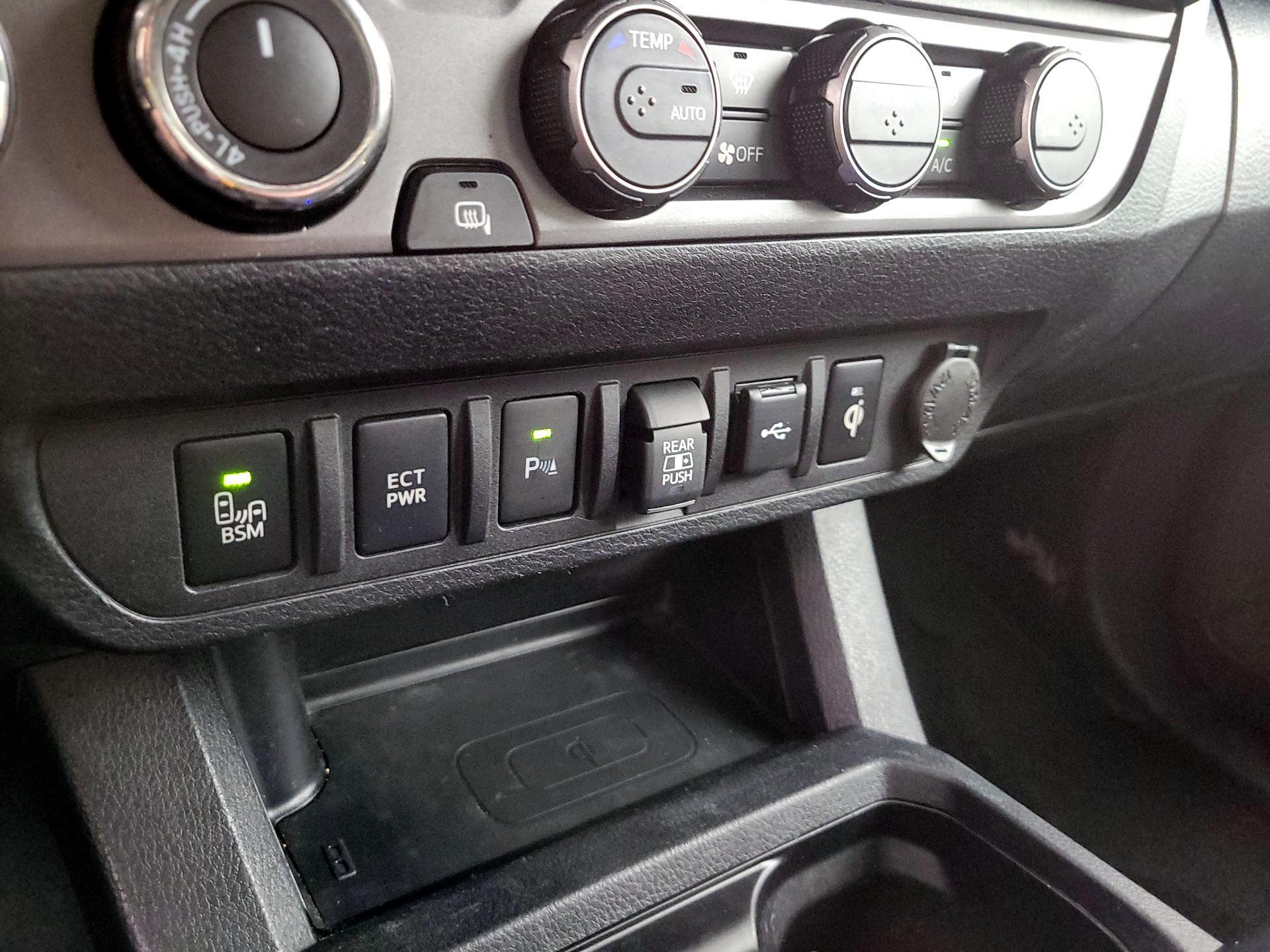 Thumbnail: 2023 Toyota Tacoma - 19