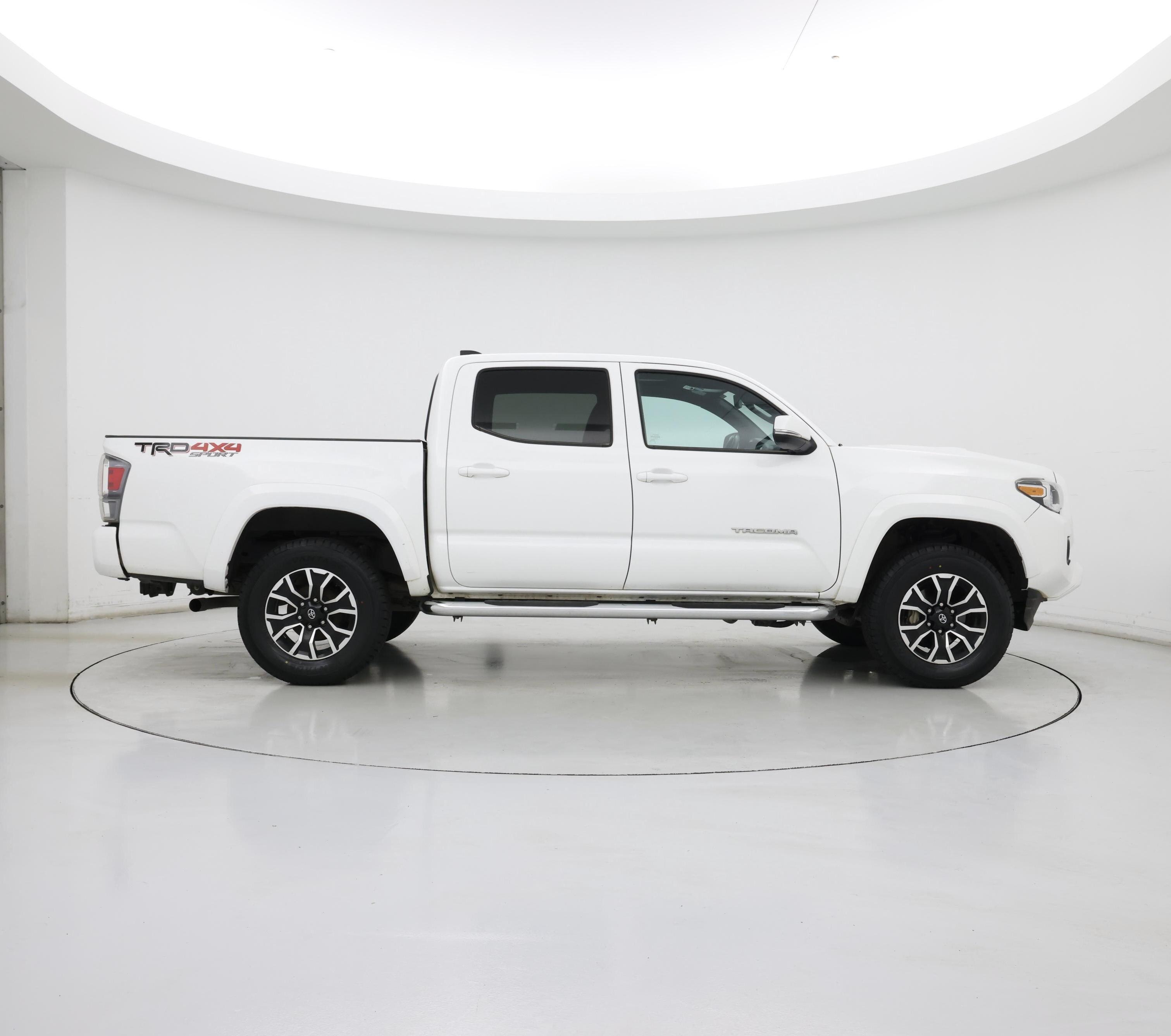 Thumbnail: 2023 Toyota Tacoma - 7