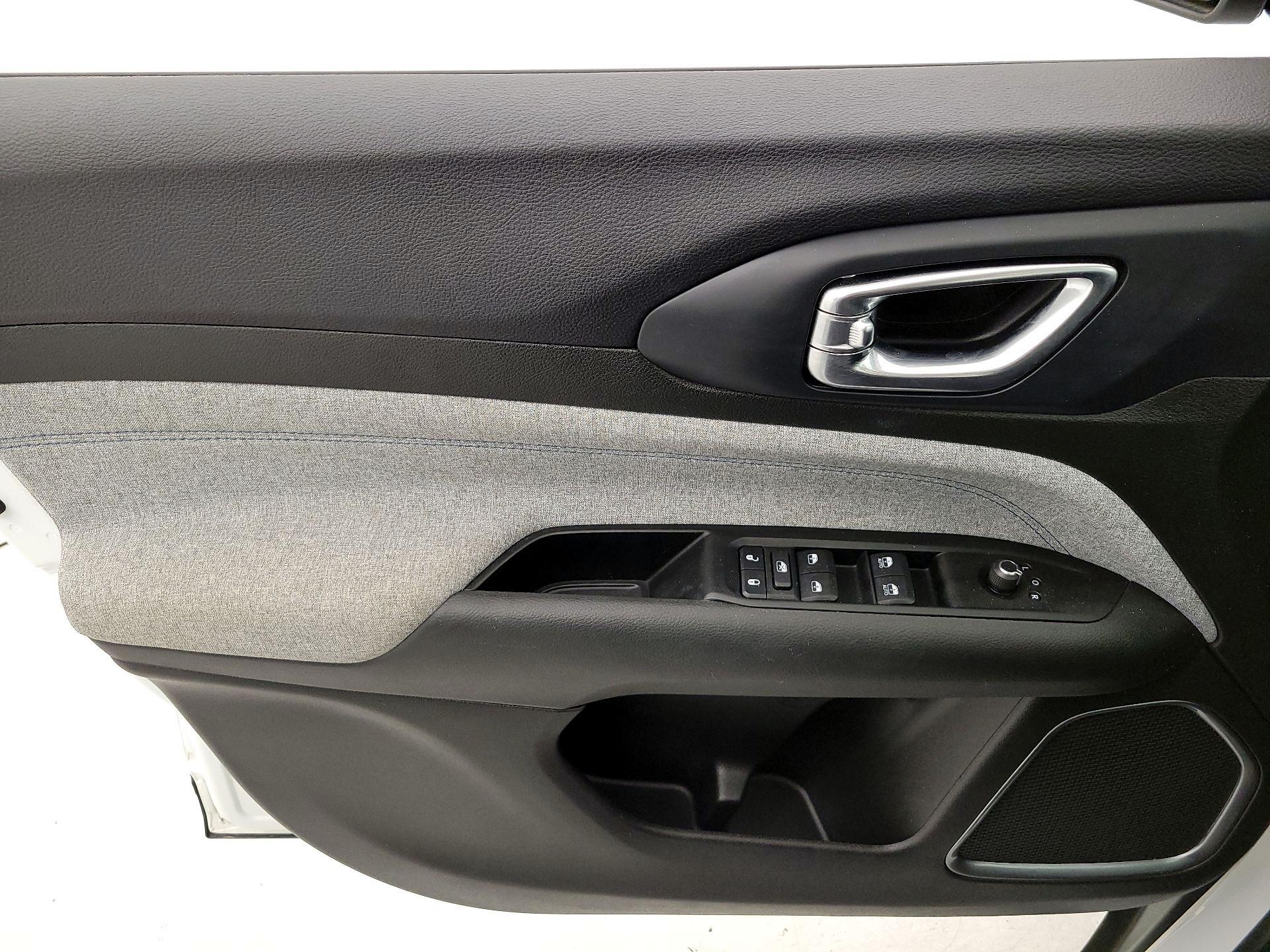 Thumbnail: 2022 Jeep Compass - 12