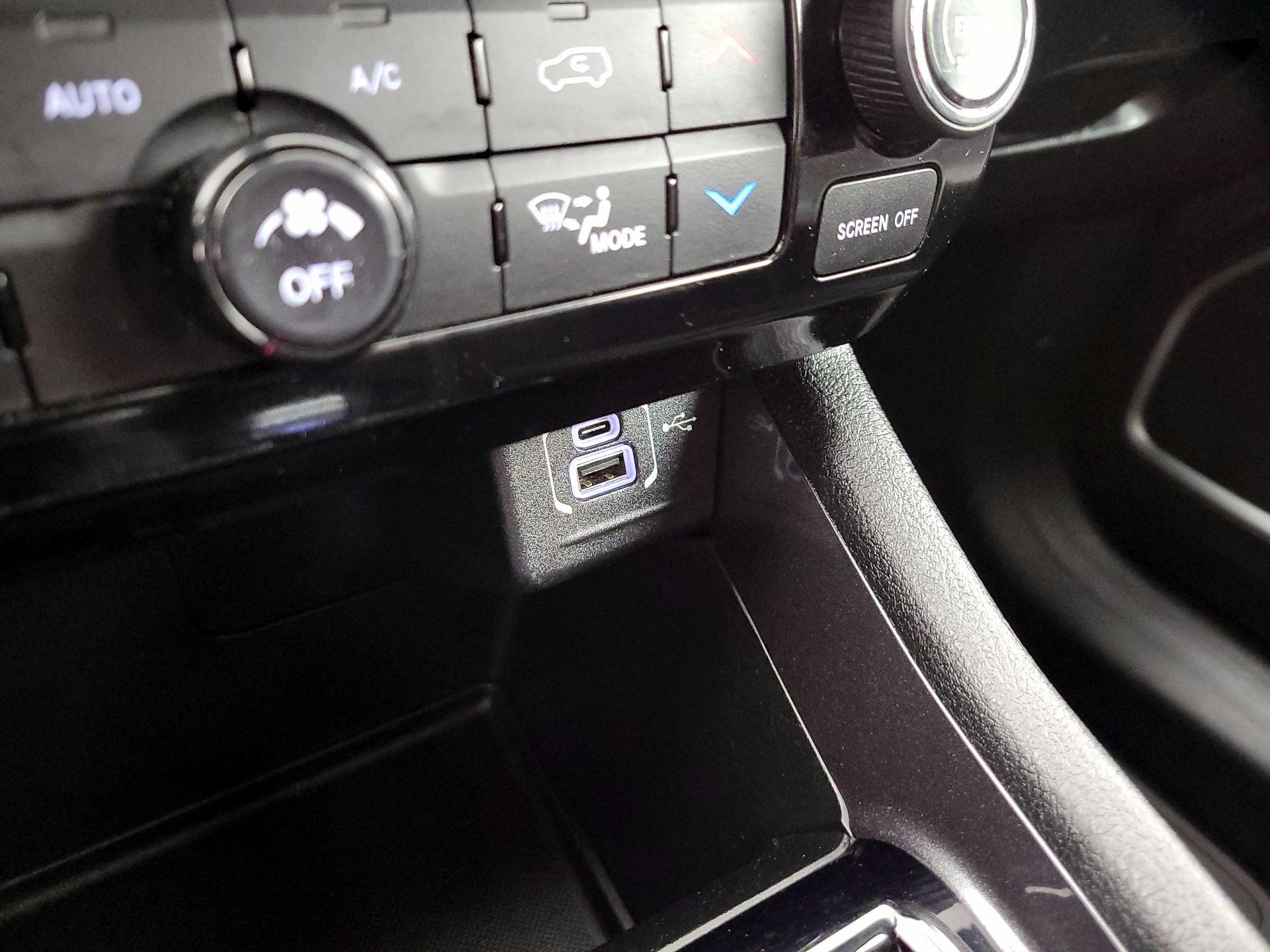 Thumbnail: 2022 Jeep Compass - 18