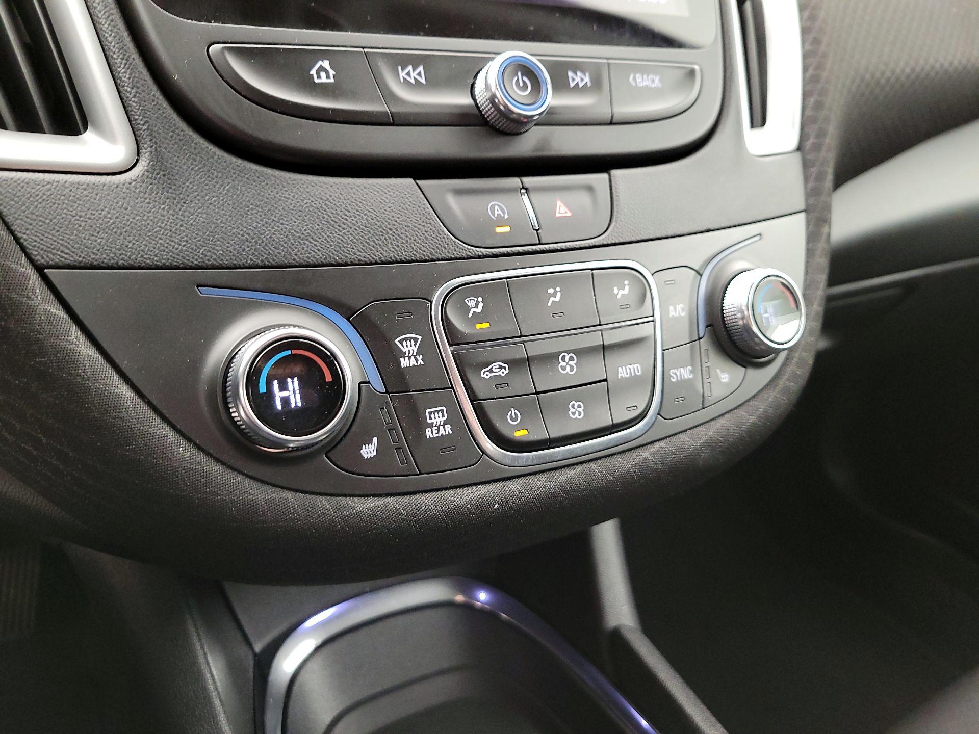 Thumbnail: 2023 Chevrolet Malibu - 17