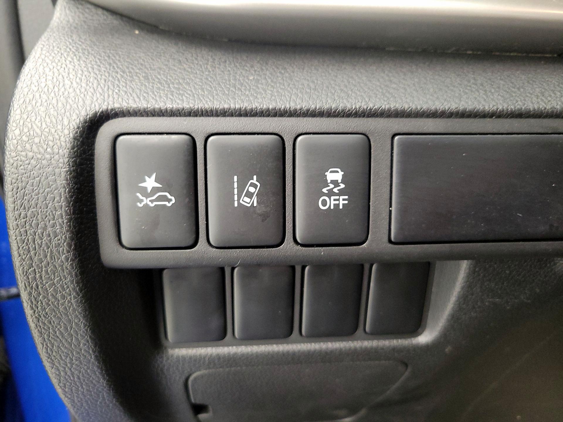 Thumbnail: 2023 Mitsubishi Eclipse Cross - 13