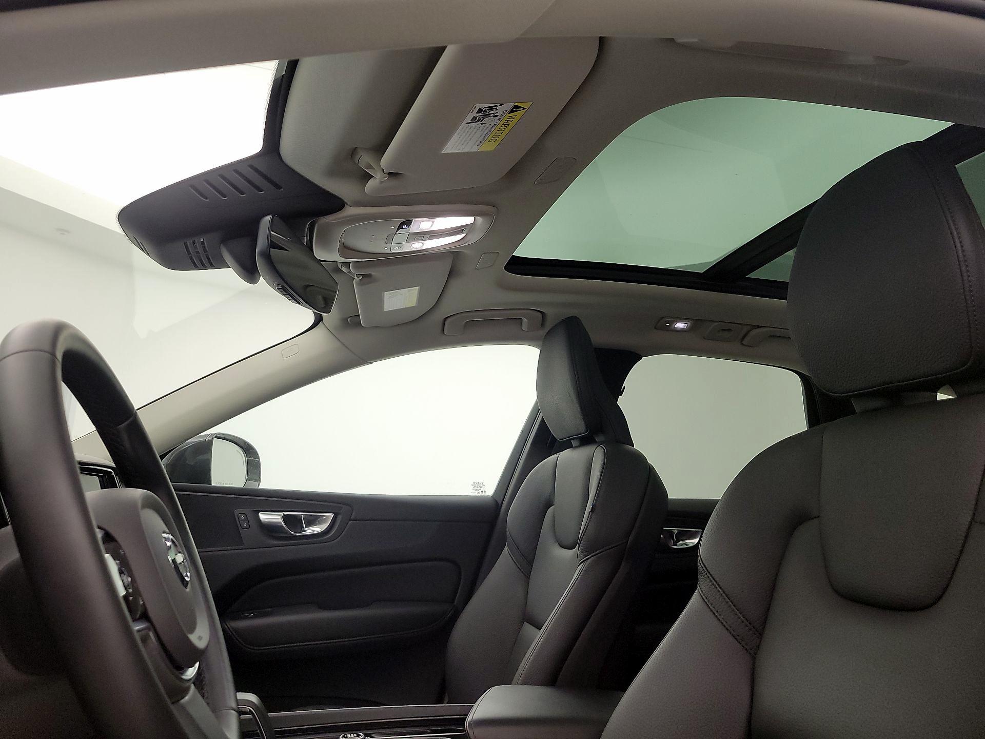 Thumbnail: 2023 Volvo XC60 - 20