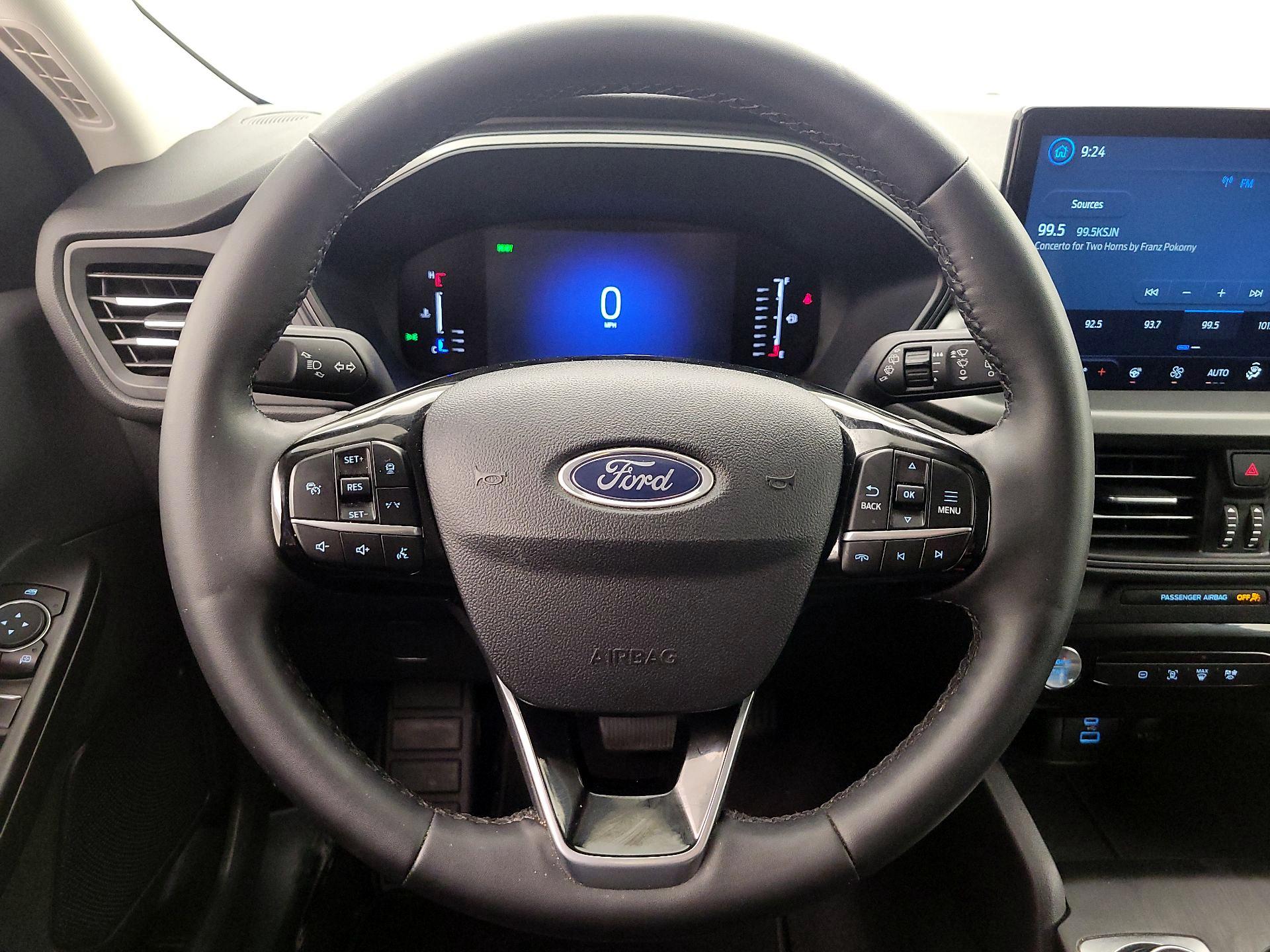 Thumbnail: 2023 Ford Escape - 10