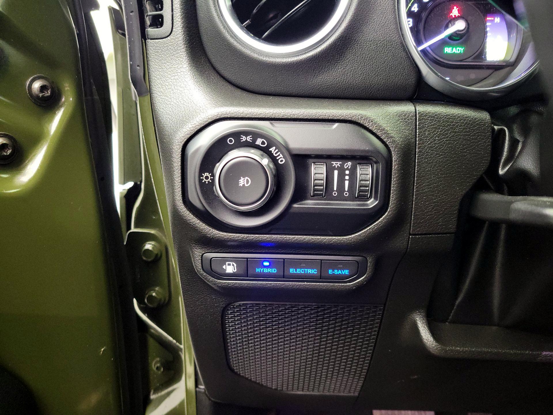 Thumbnail: 2022 Jeep Wrangler - 13