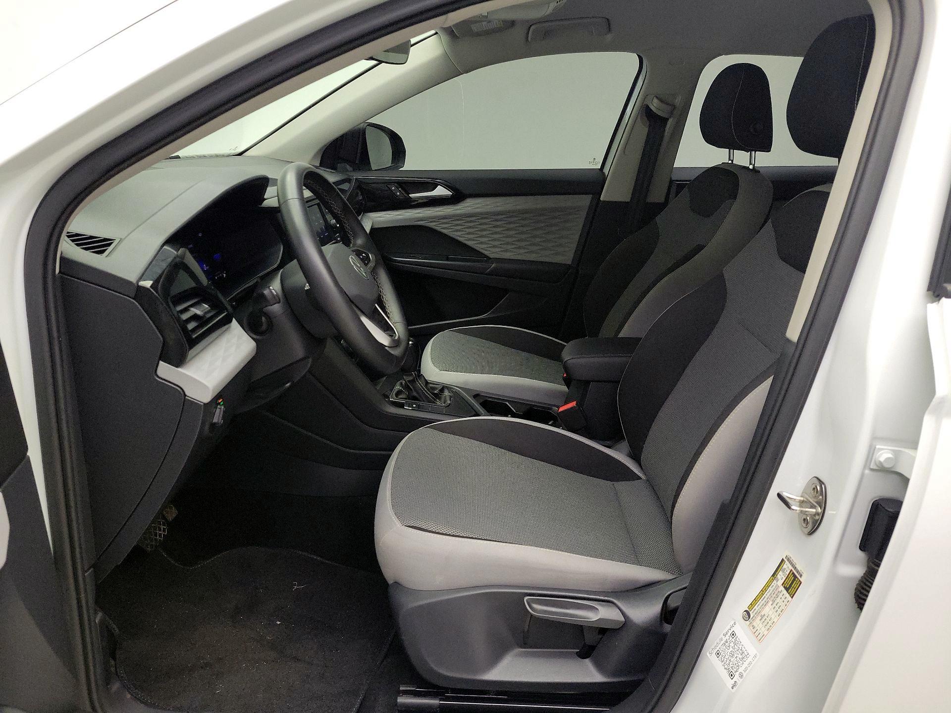 Thumbnail: 2023 Volkswagen Taos - 11