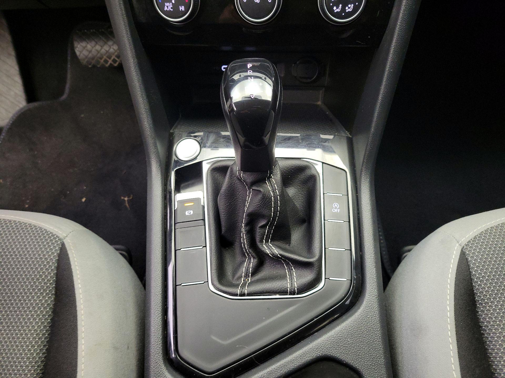 Thumbnail: 2023 Volkswagen Taos - 17