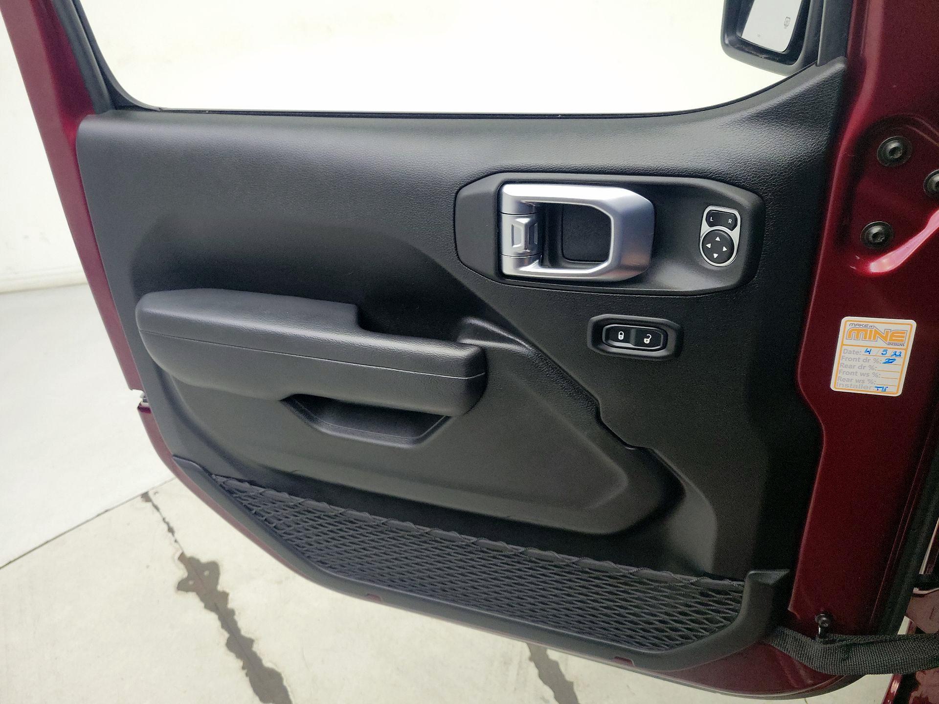 Thumbnail: 2022 Jeep Wrangler - 12