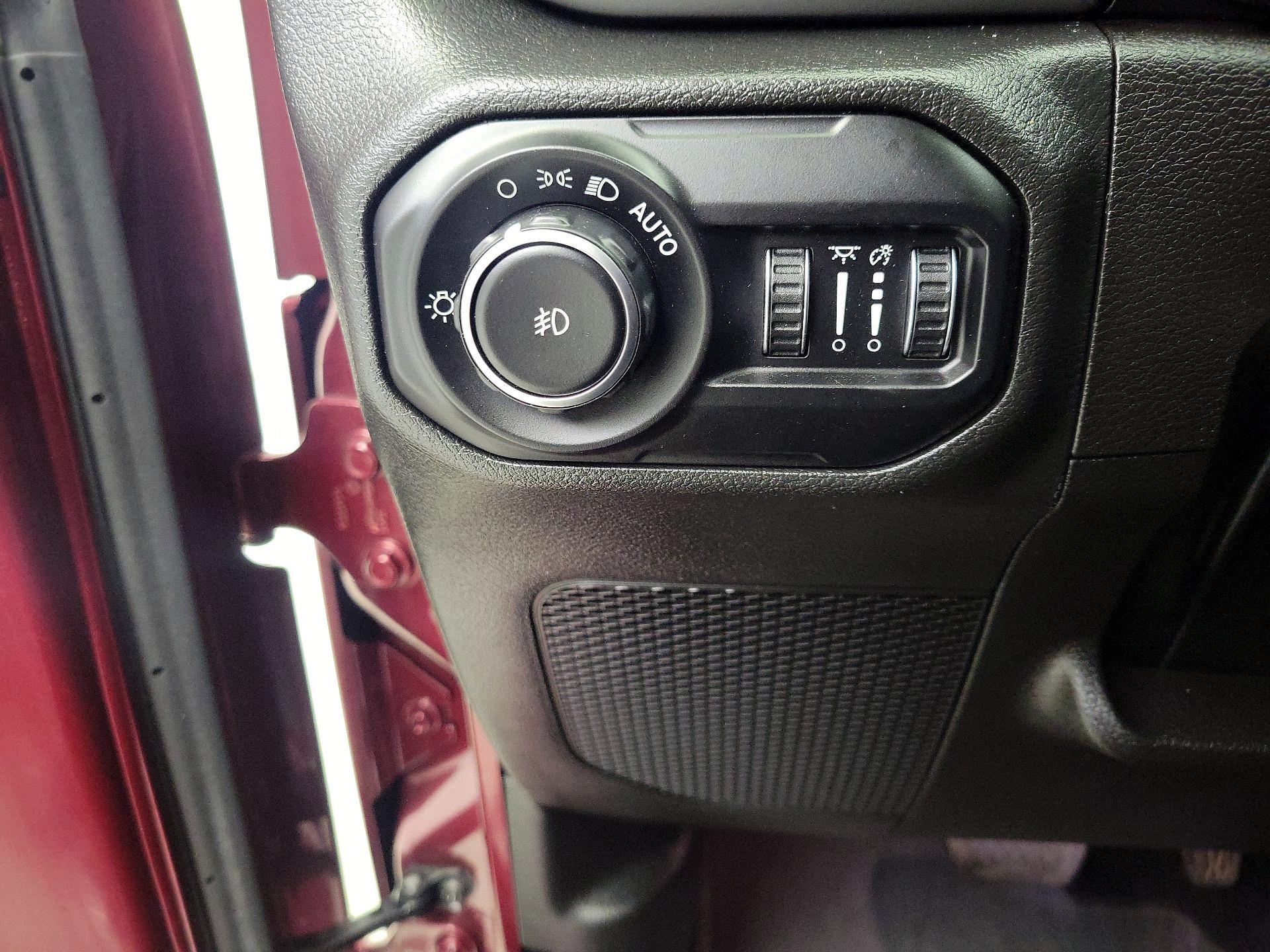 Thumbnail: 2022 Jeep Wrangler - 13