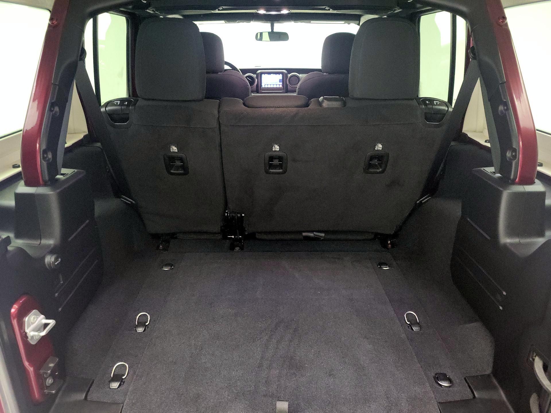 Thumbnail: 2022 Jeep Wrangler - 20