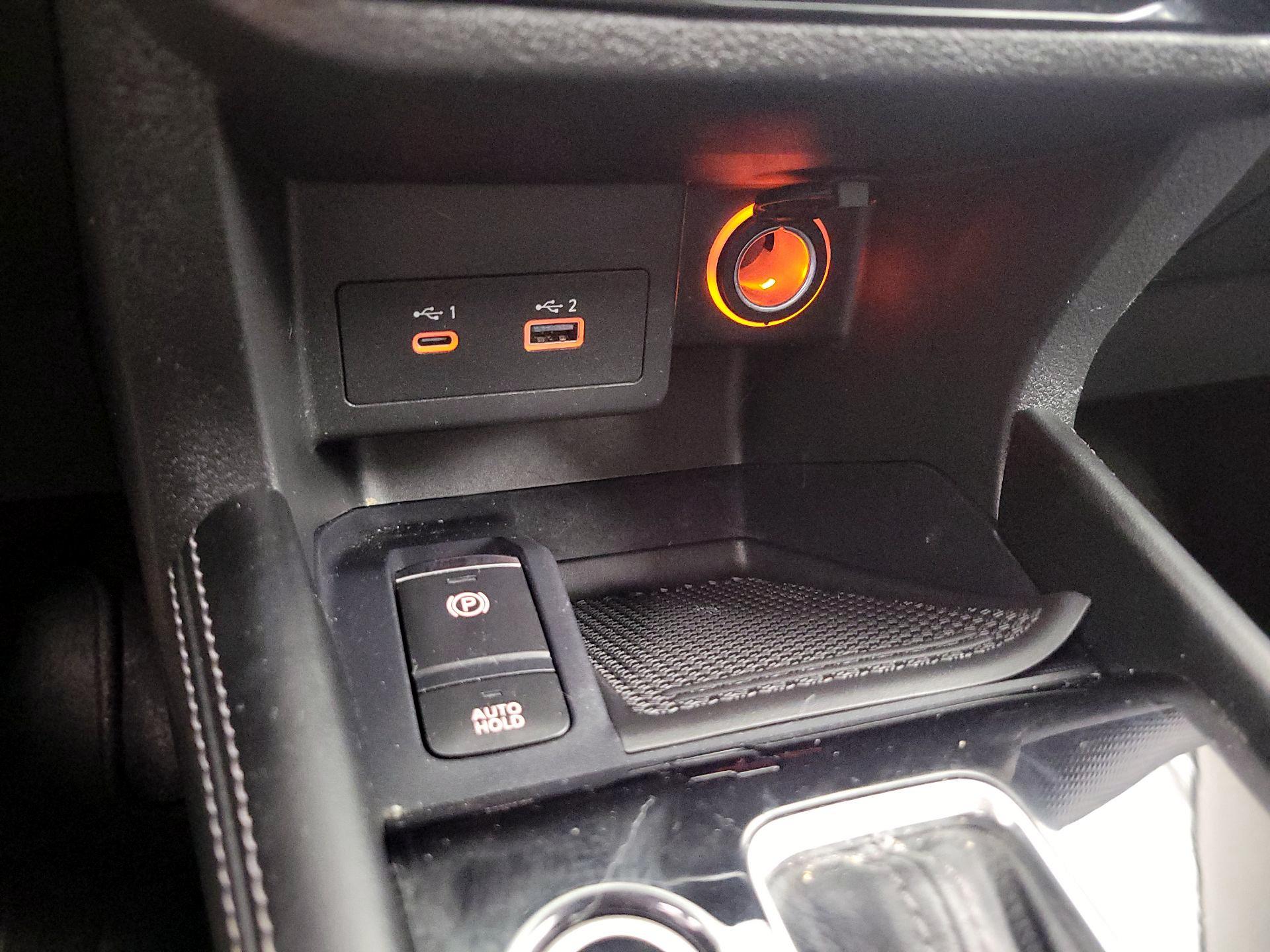 Thumbnail: 2022 Nissan Kicks - 18