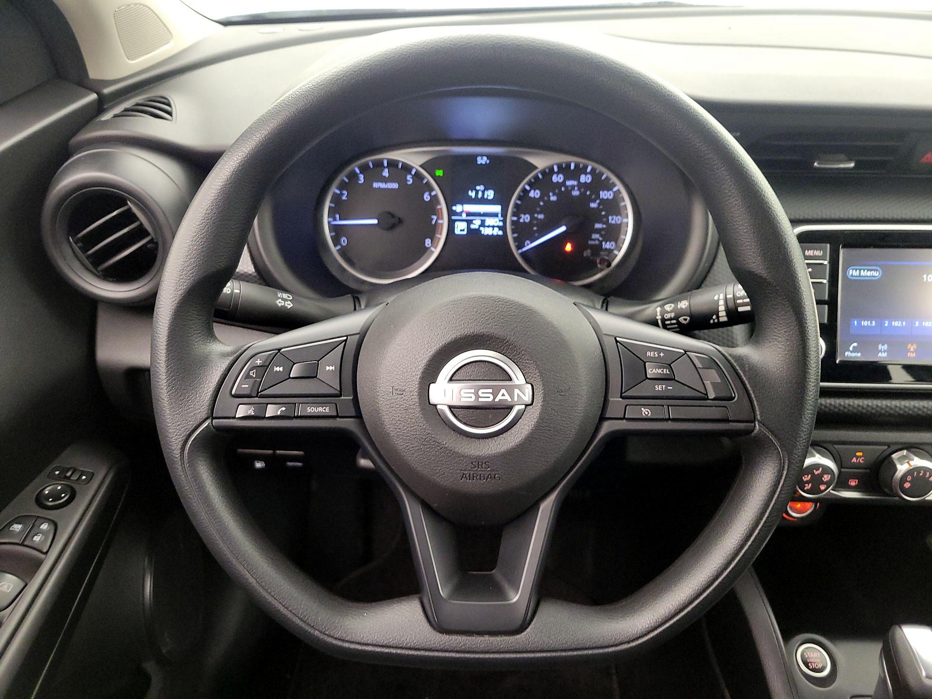 Thumbnail: 2023 Nissan Kicks - 10