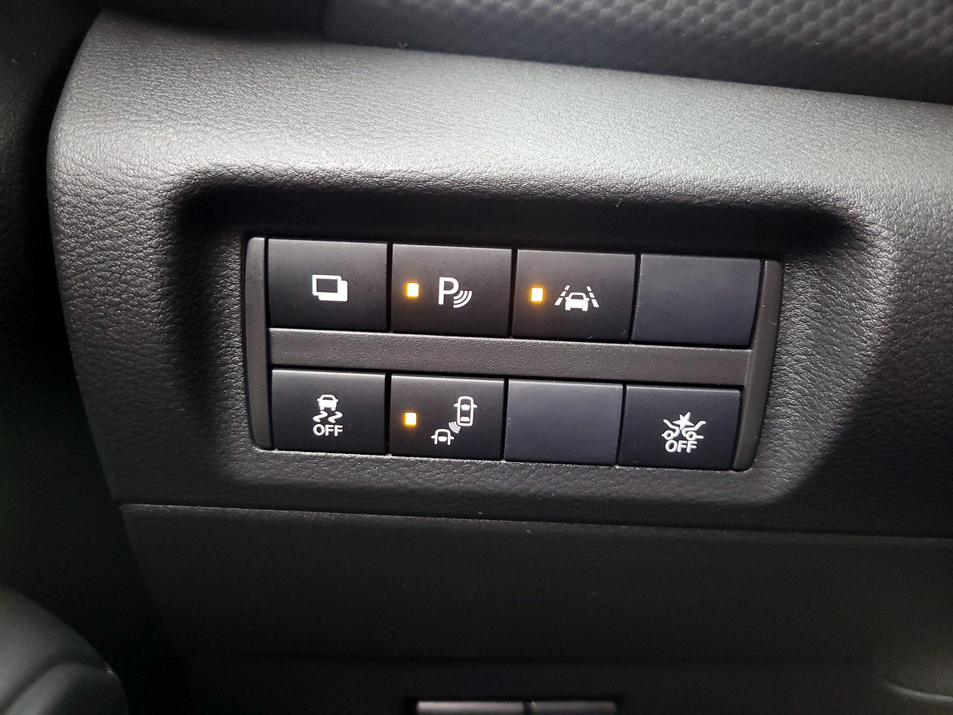 Thumbnail: 2023 Nissan Kicks - 13