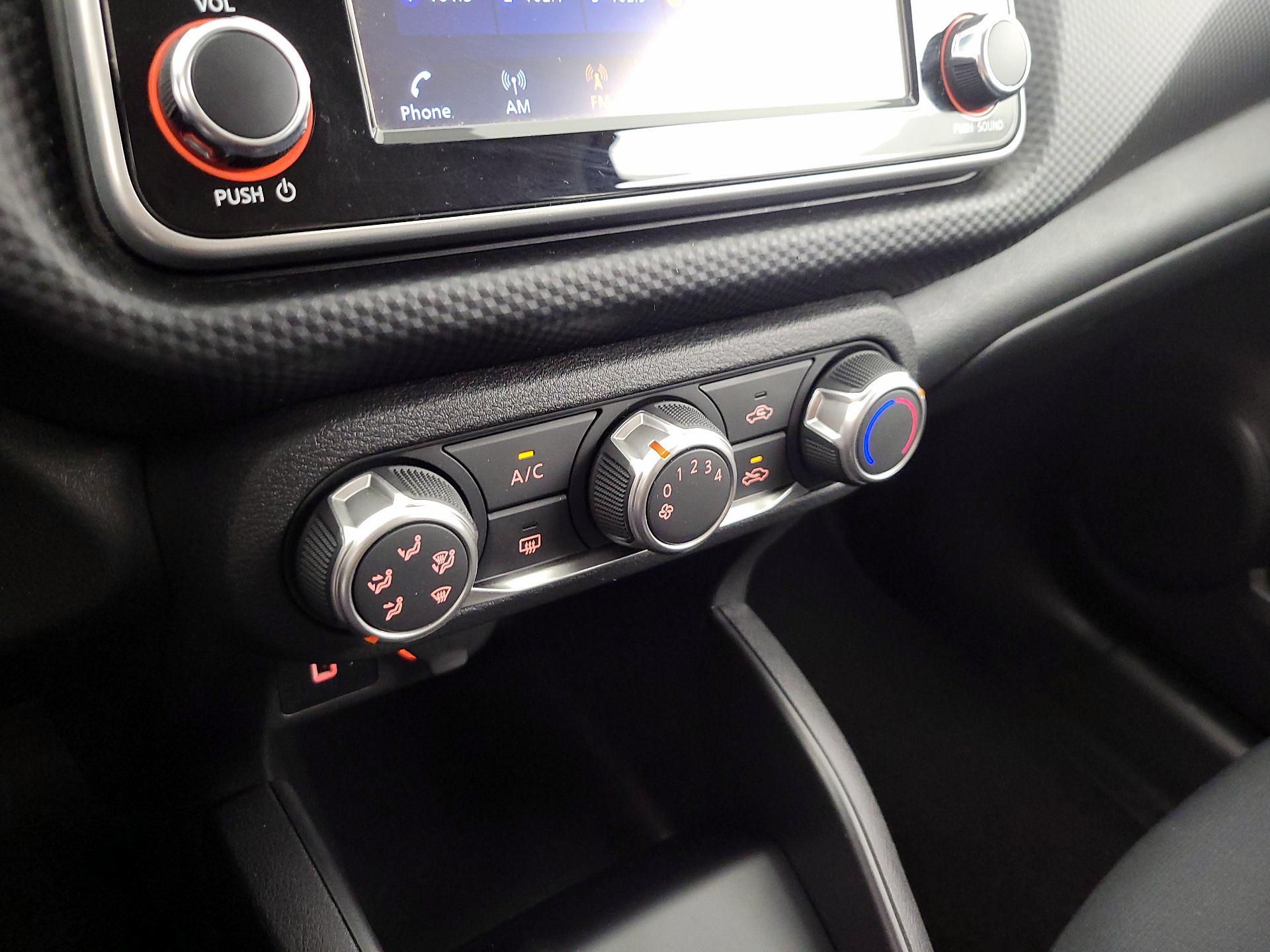 Thumbnail: 2023 Nissan Kicks - 16