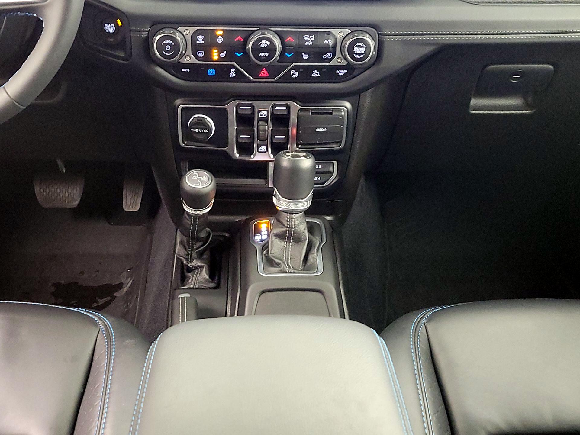 Thumbnail: 2024 Jeep Wrangler - 18