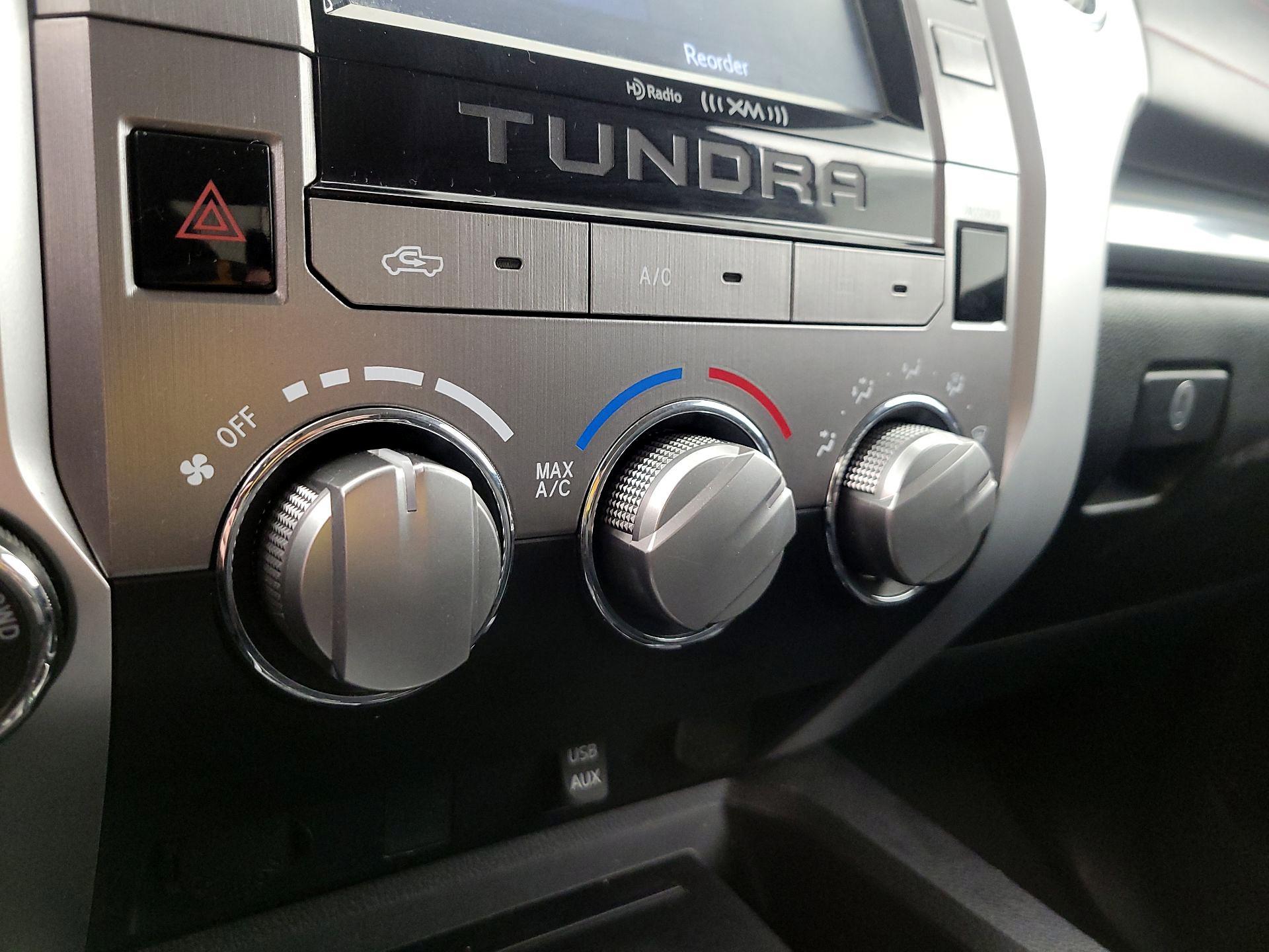 Thumbnail: 2016 Toyota Tundra - 17