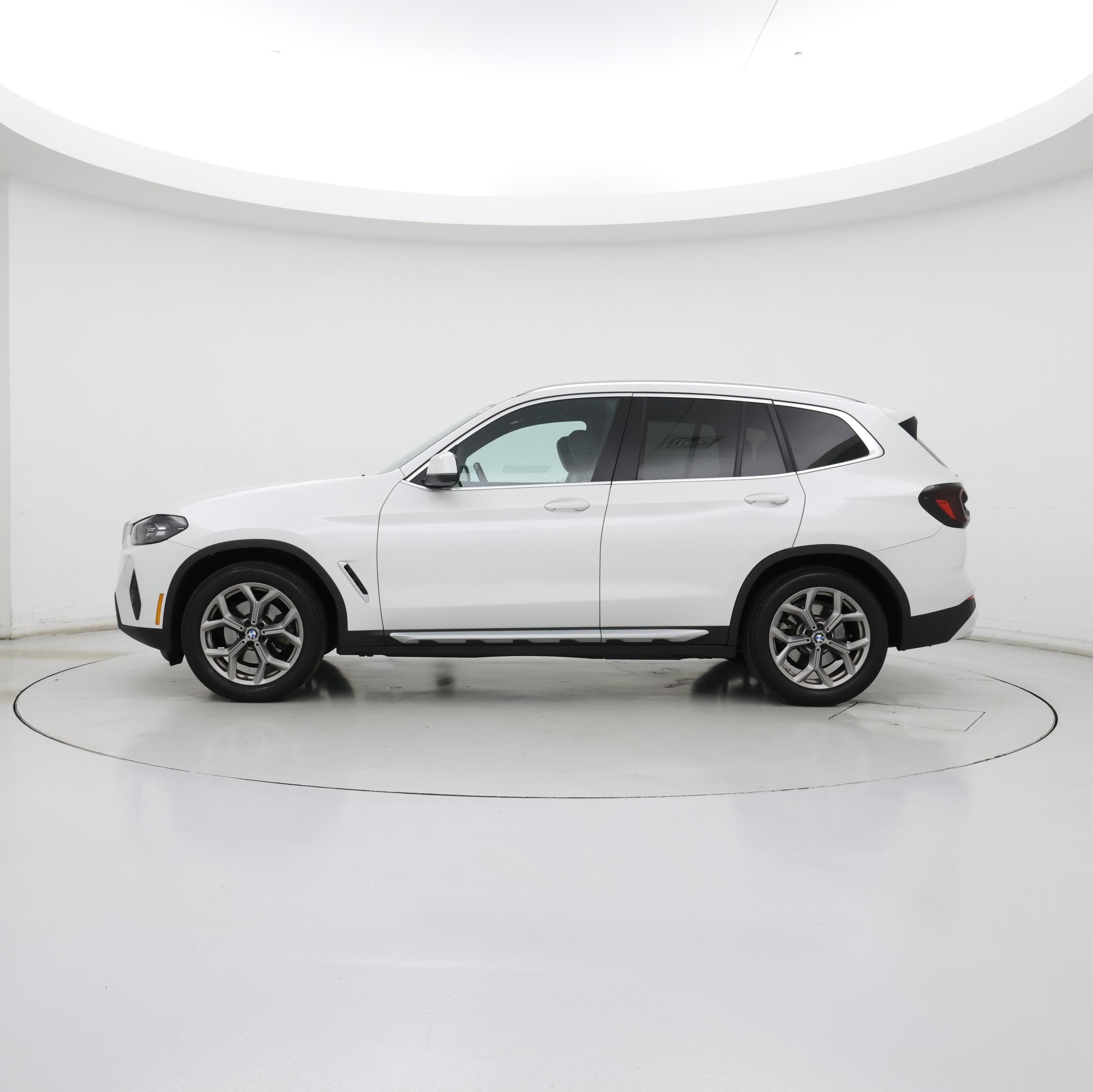 Thumbnail: 2022 BMW X3 - 3