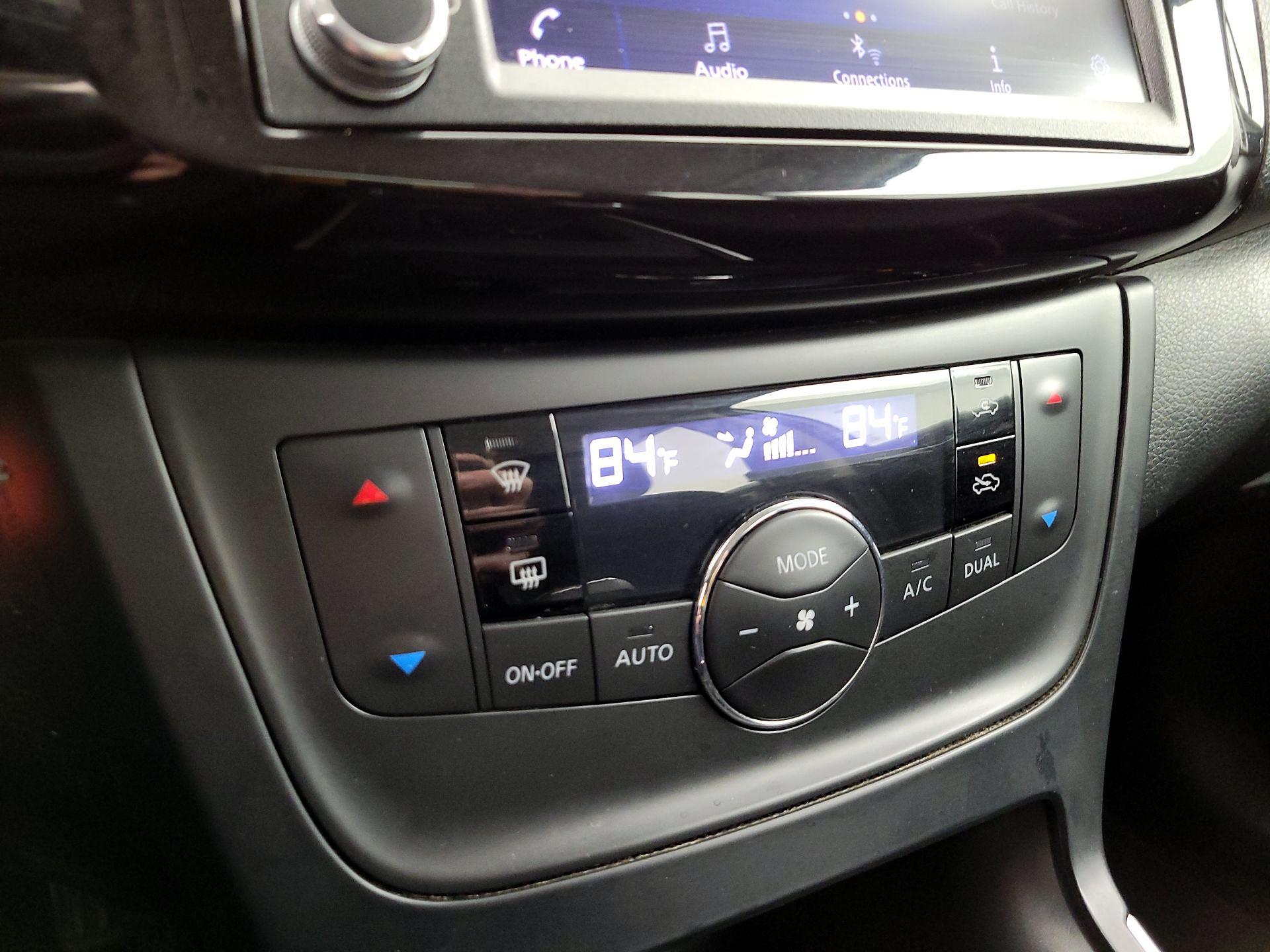 Thumbnail: 2019 Nissan Sentra - 16