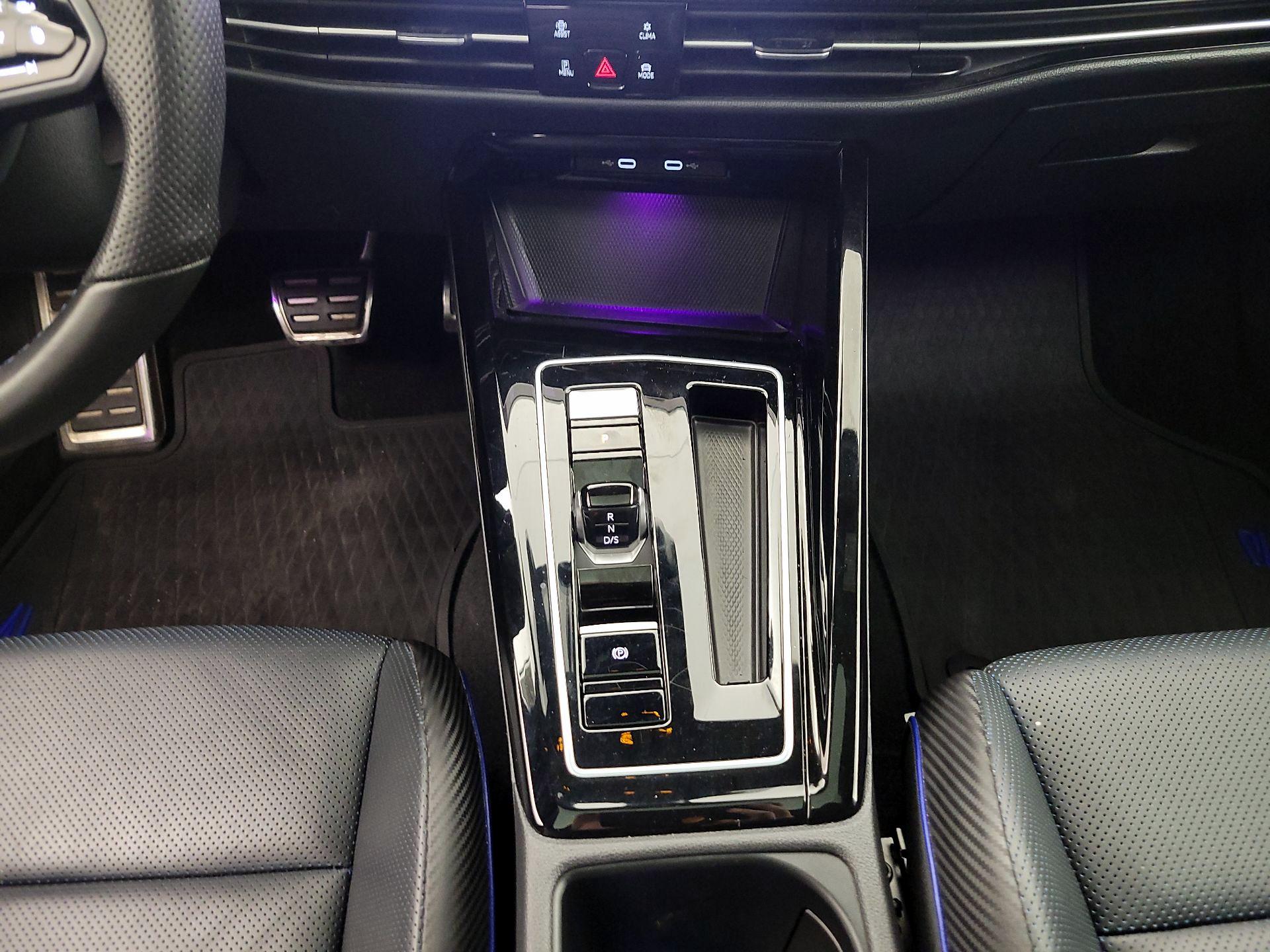 Thumbnail: 2023 Volkswagen Golf - 18