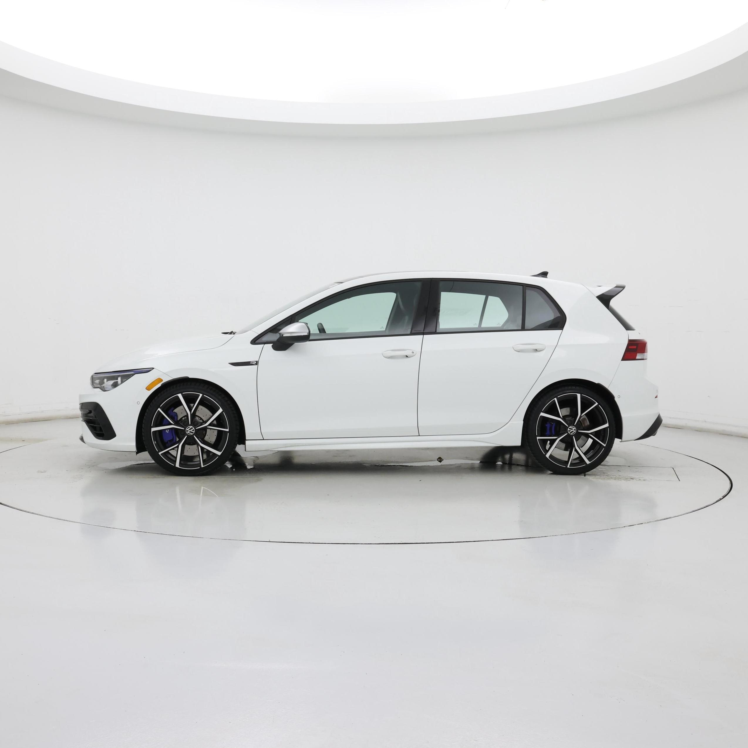 Thumbnail: 2023 Volkswagen Golf - 3