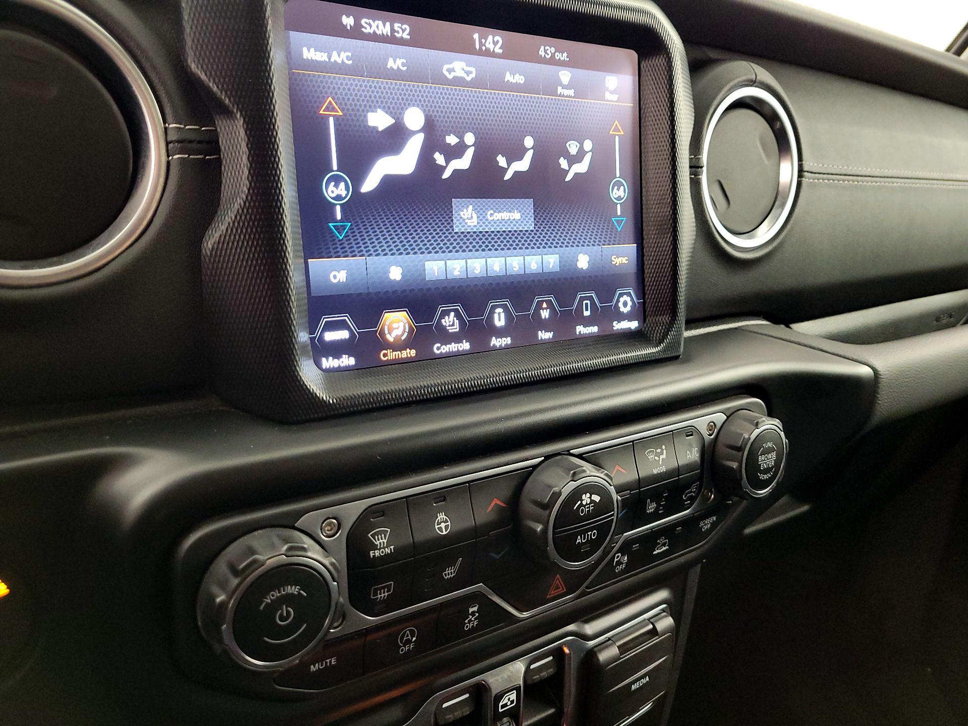 Thumbnail: 2021 Jeep Gladiator - 17