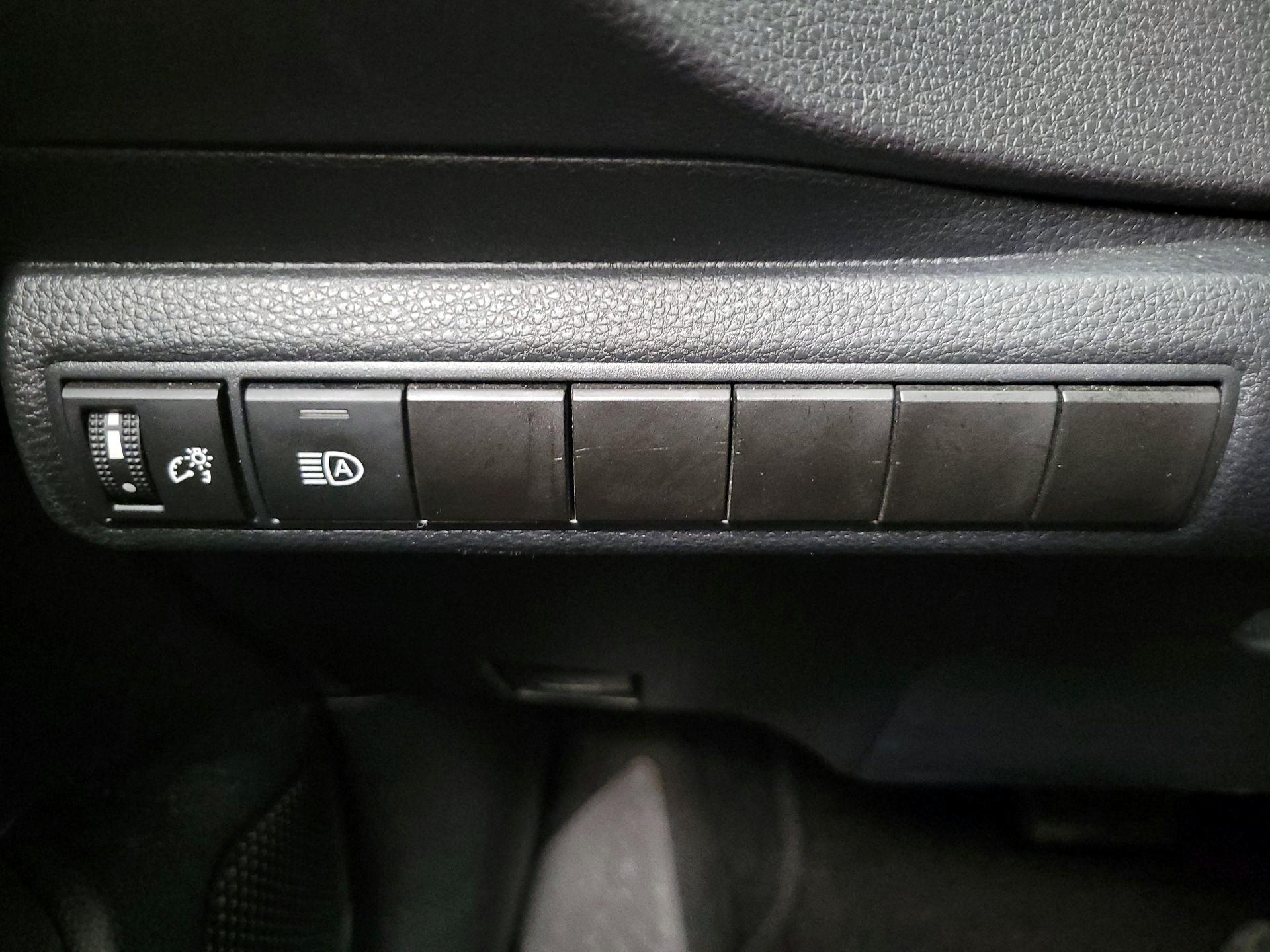 Thumbnail: 2024 Toyota Corolla - 13