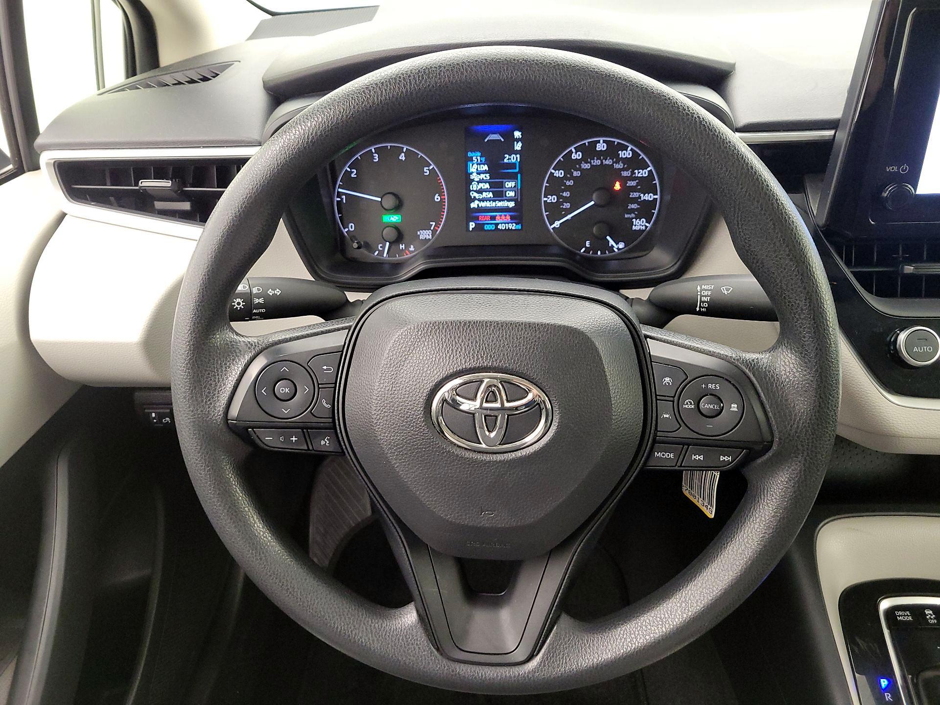 Thumbnail: 2023 Toyota Corolla - 10