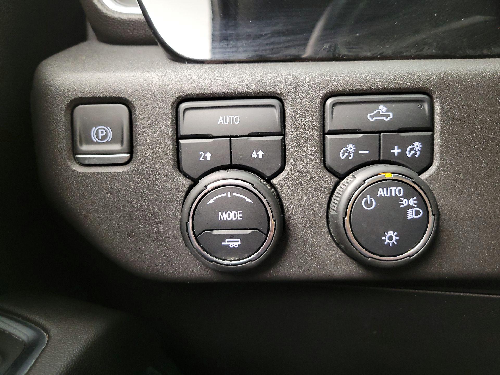 Thumbnail: 2022 Chevrolet Silverado 1500 - 13