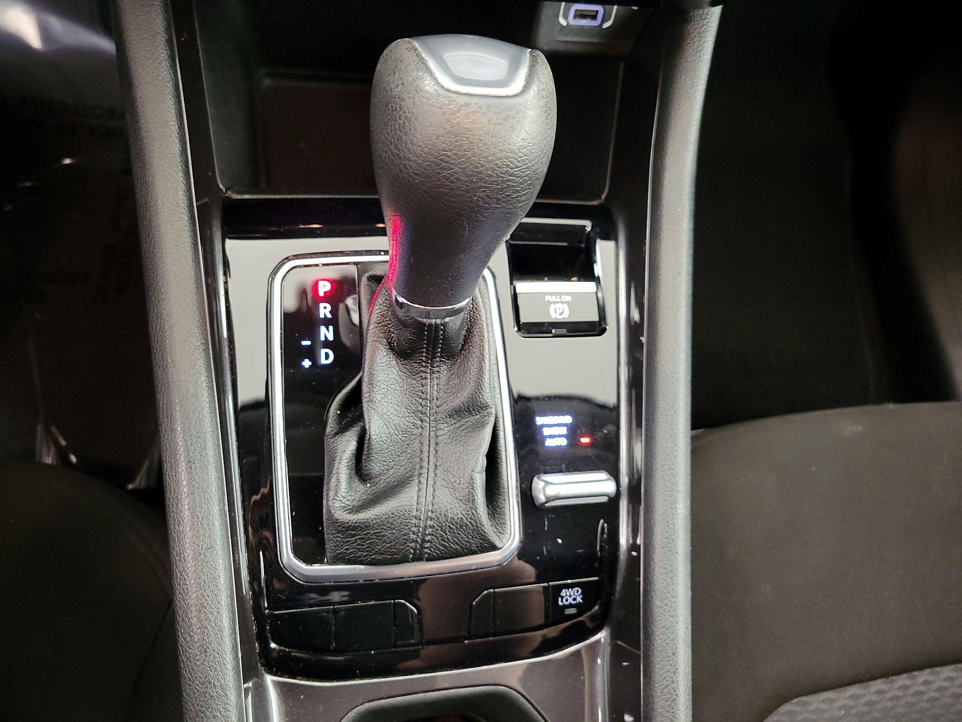 Thumbnail: 2022 Jeep Compass - 17