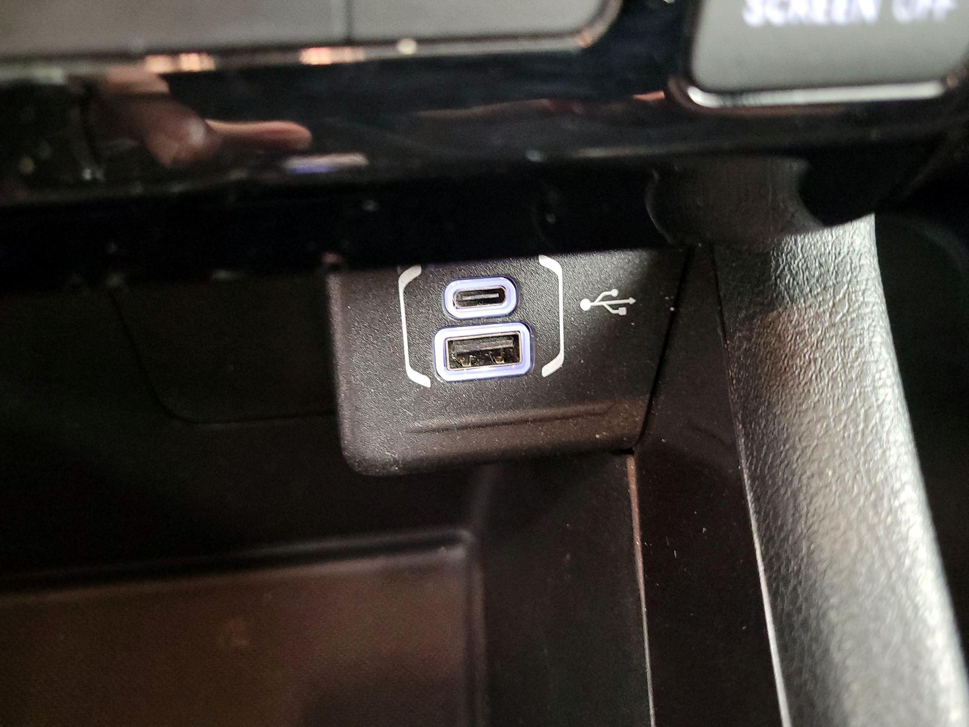 Thumbnail: 2022 Jeep Compass - 18