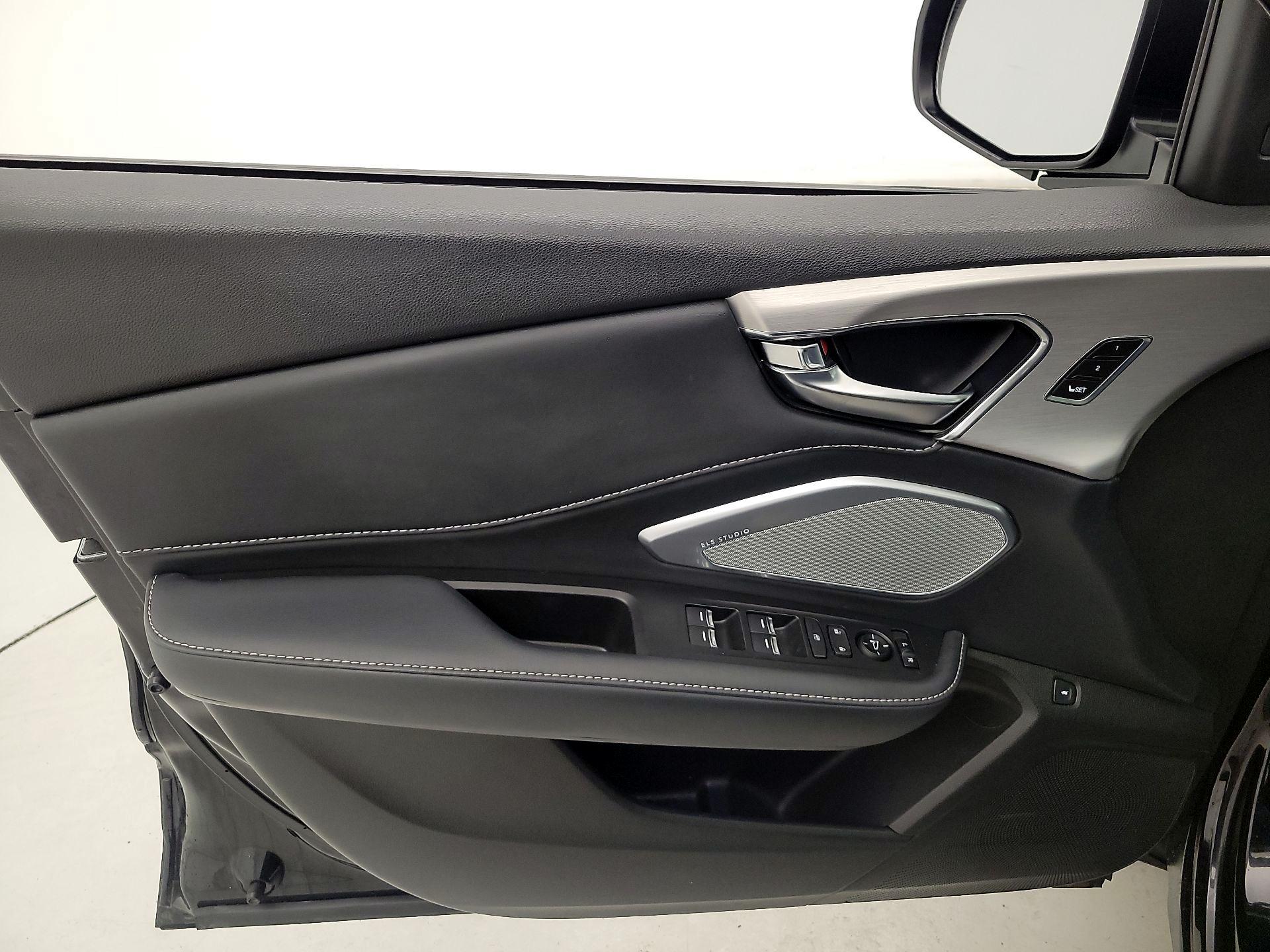 Thumbnail: 2023 Acura RDX - 12