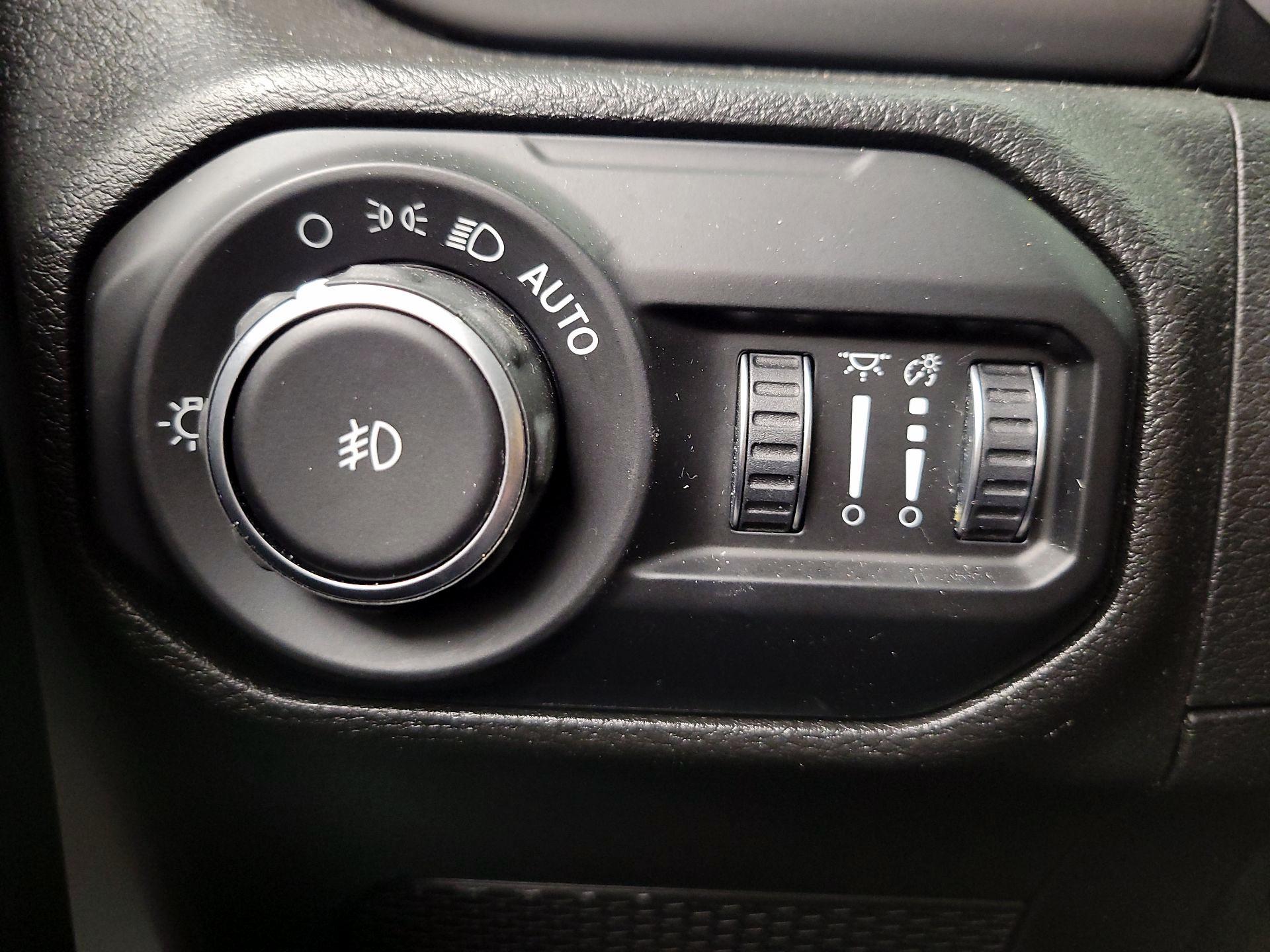 Thumbnail: 2021 Jeep Wrangler - 13