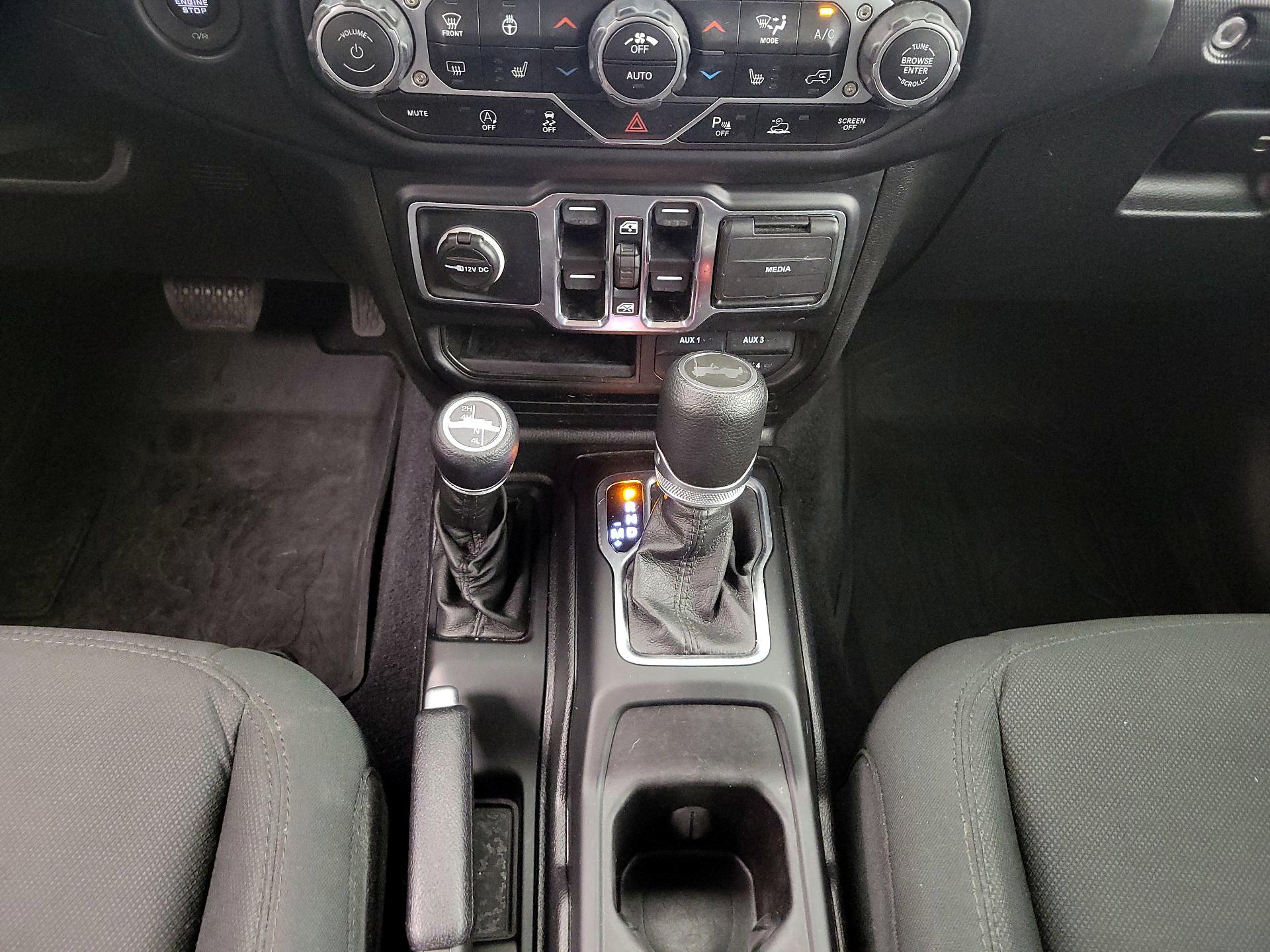 Thumbnail: 2021 Jeep Wrangler - 17