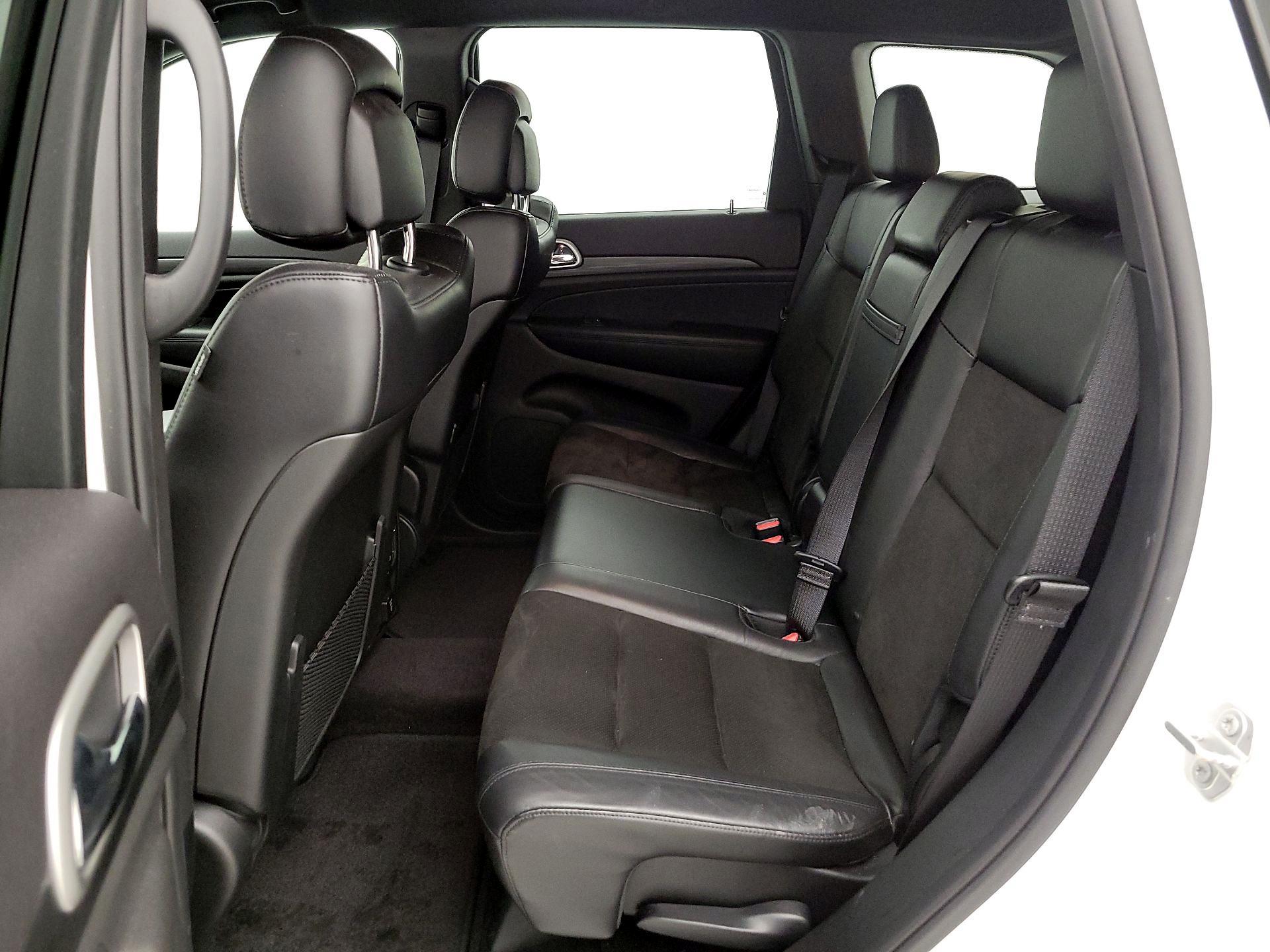 Thumbnail: 2019 Jeep Grand Cherokee - 20