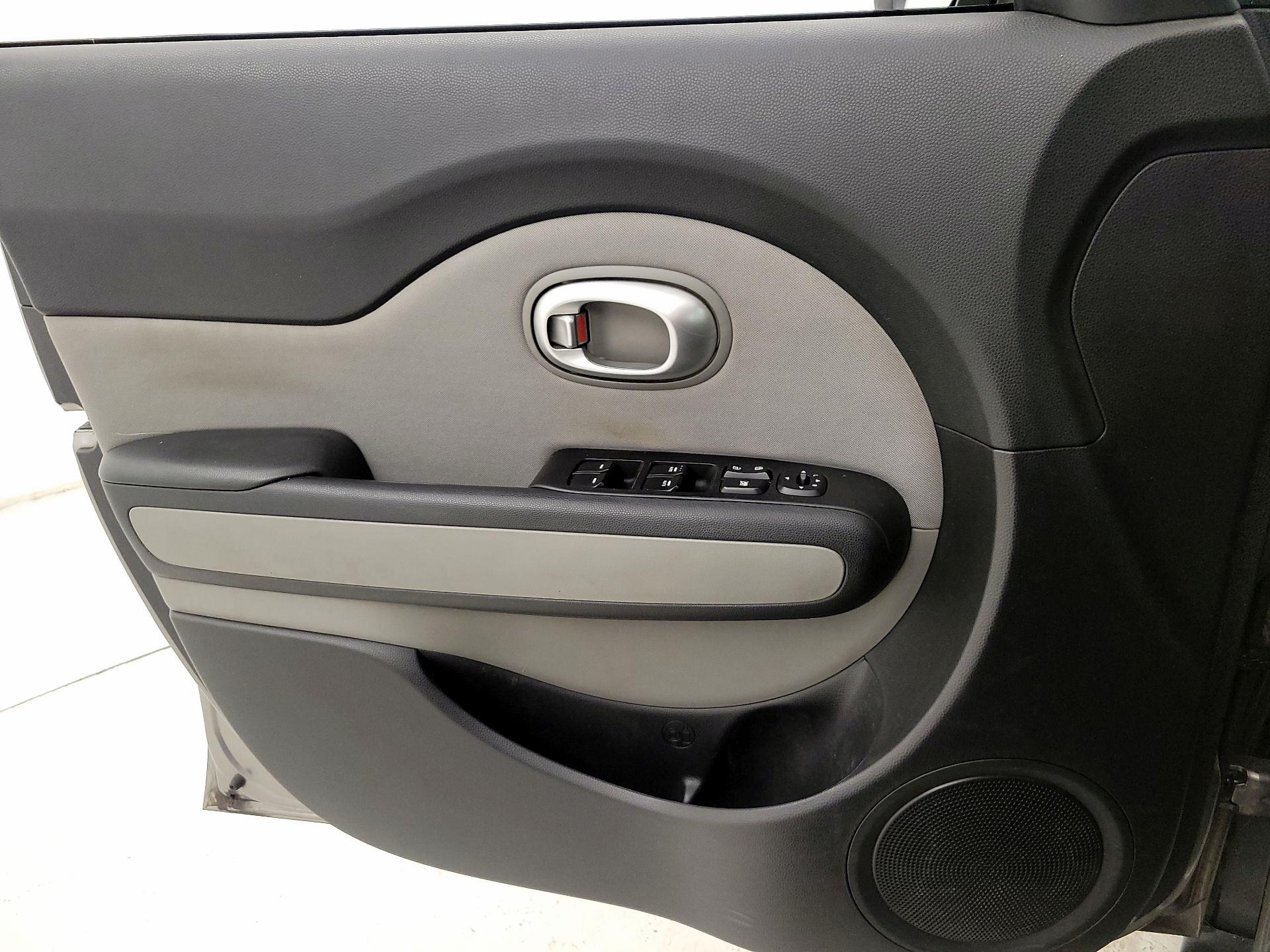 Thumbnail: 2014 Kia Soul - 12