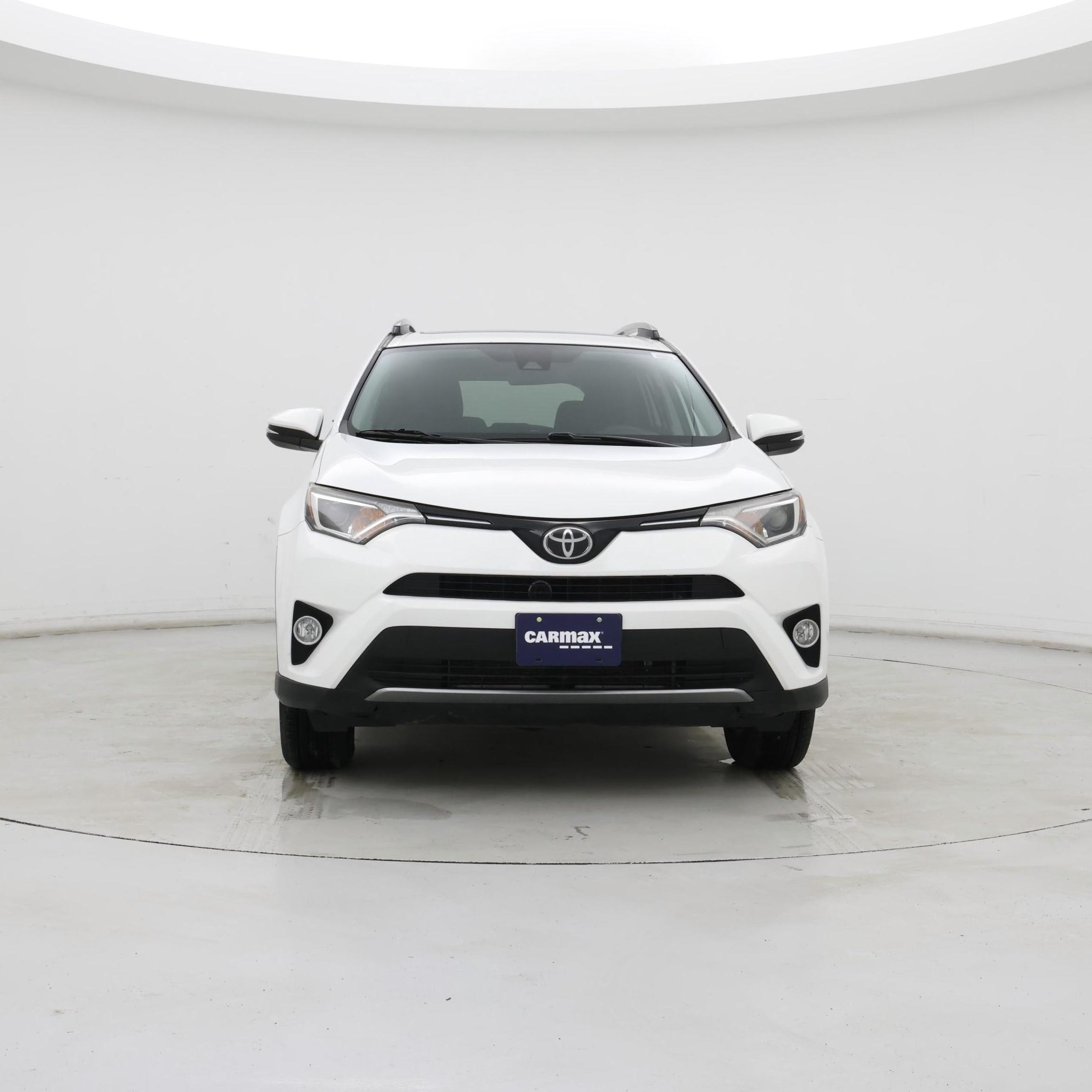 Thumbnail: 2017 Toyota RAV4 - 5