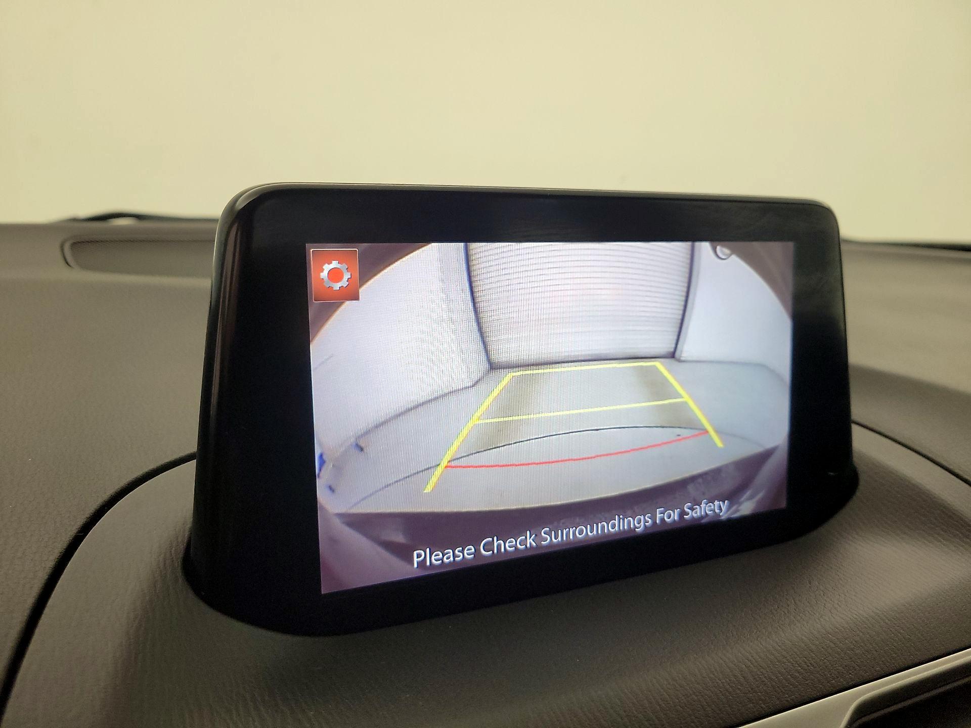 Thumbnail: 2017 Mazda Mazda3 - 15