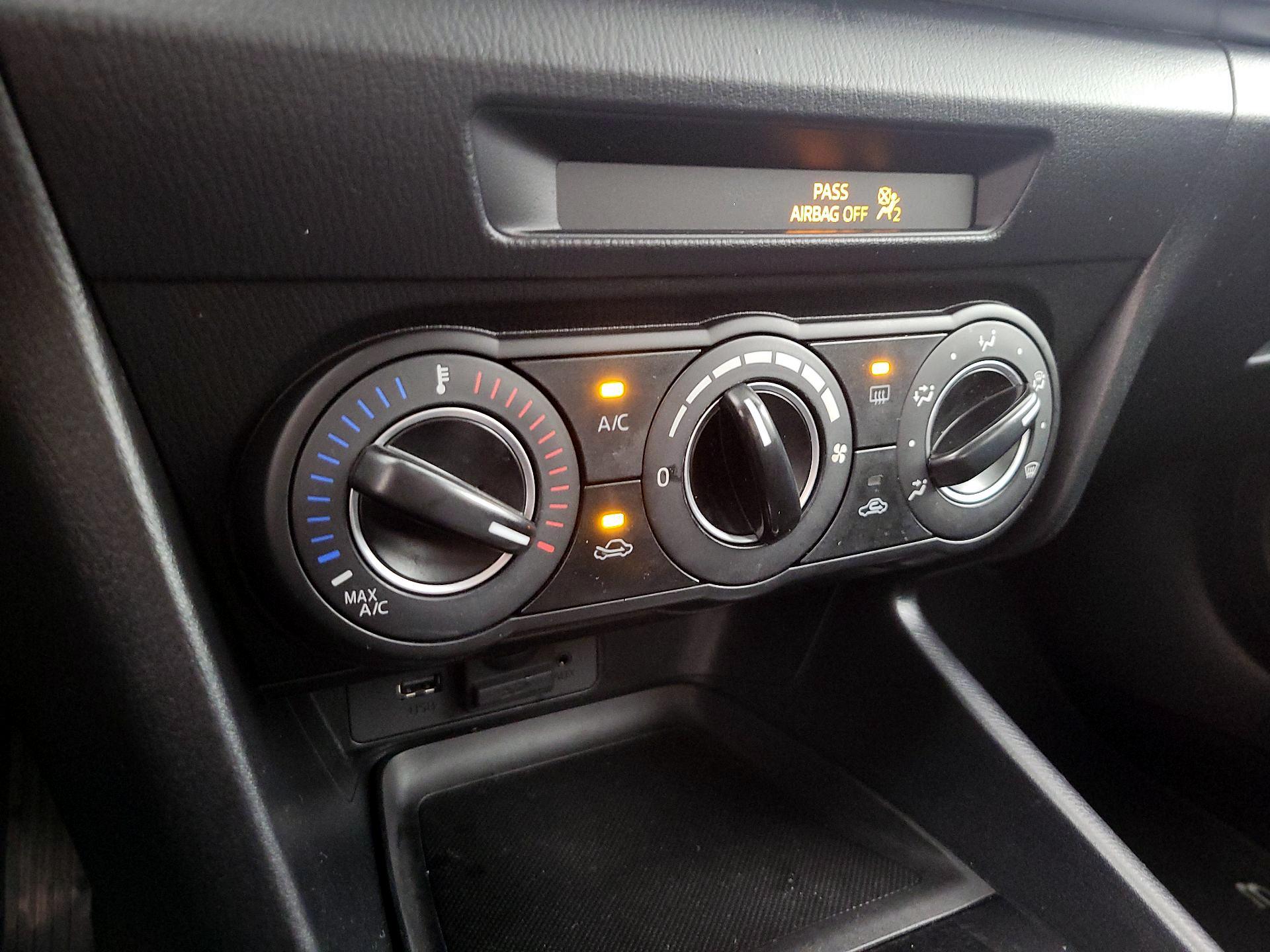 Thumbnail: 2017 Mazda Mazda3 - 17