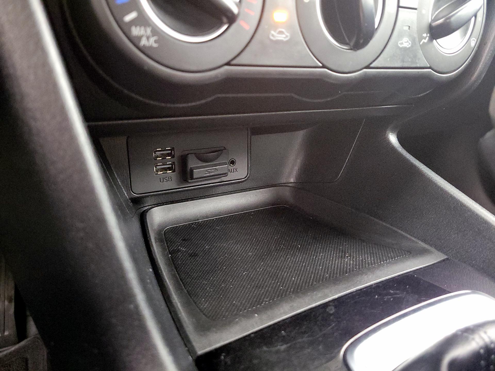 Thumbnail: 2017 Mazda Mazda3 - 19