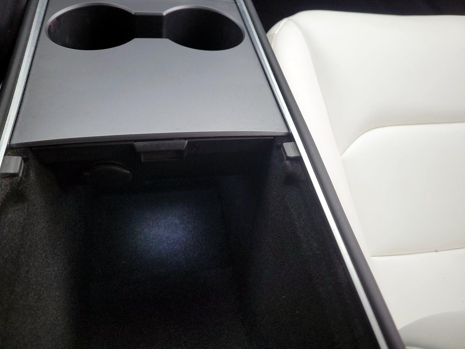 Thumbnail: 2022 Tesla Model 3 - 18