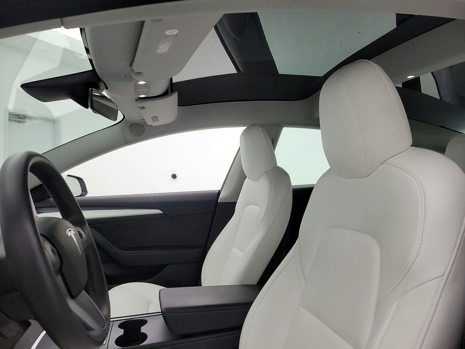 Thumbnail: 2022 Tesla Model 3 - 19